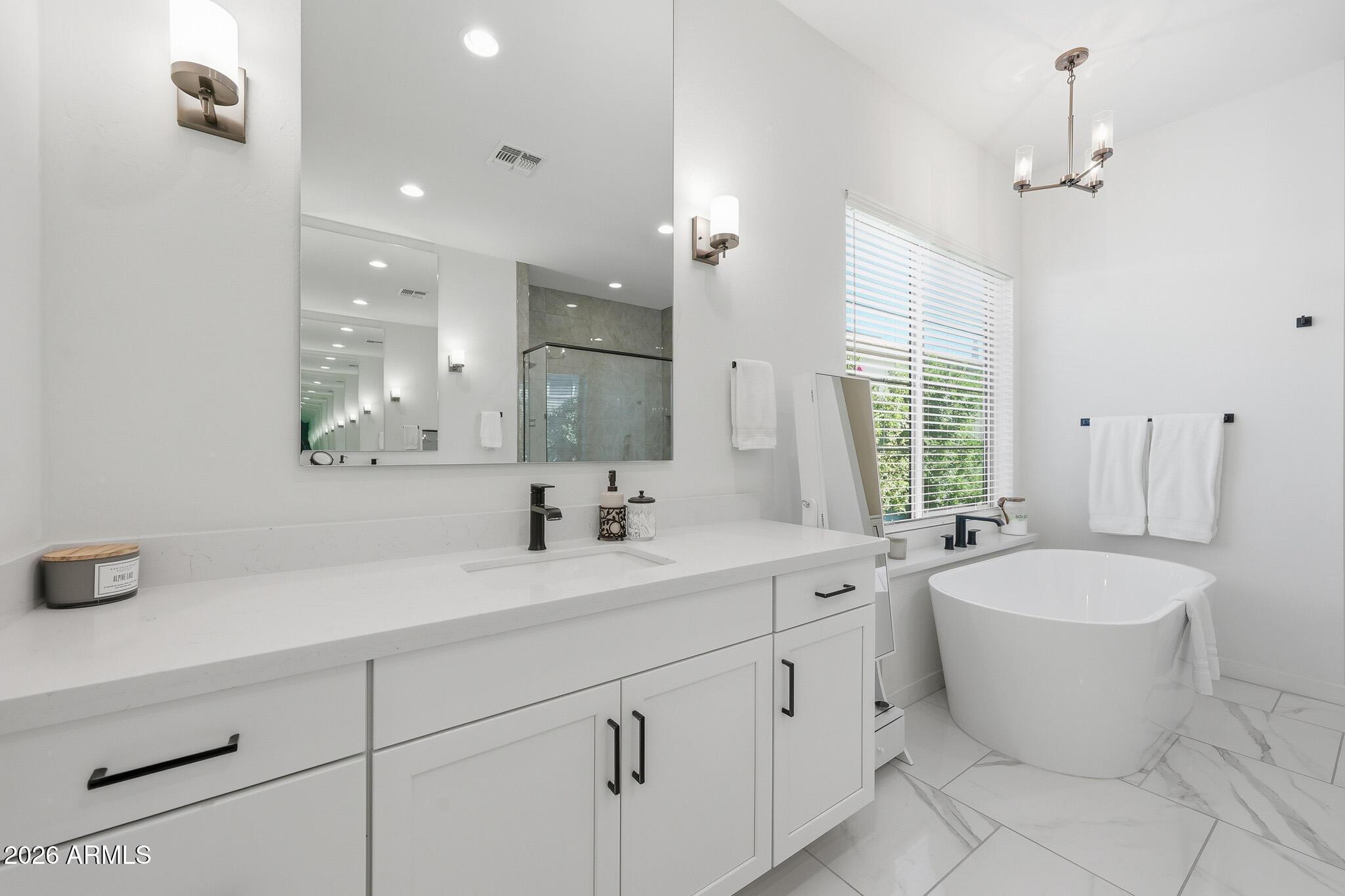 4416 E ROY ROGERS Road