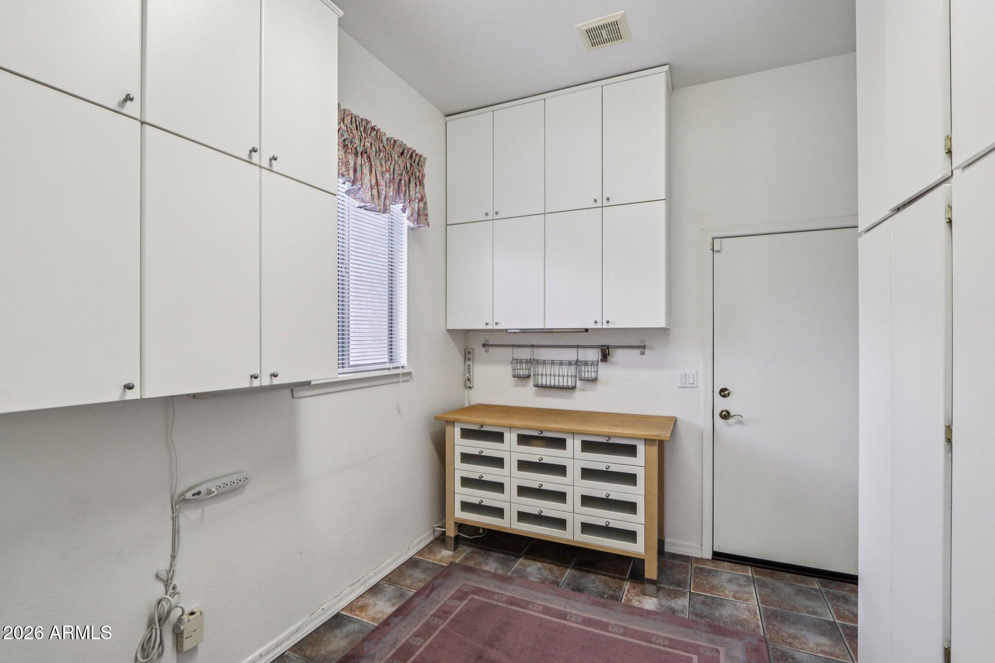 5727 S GOLDEN BARREL Court