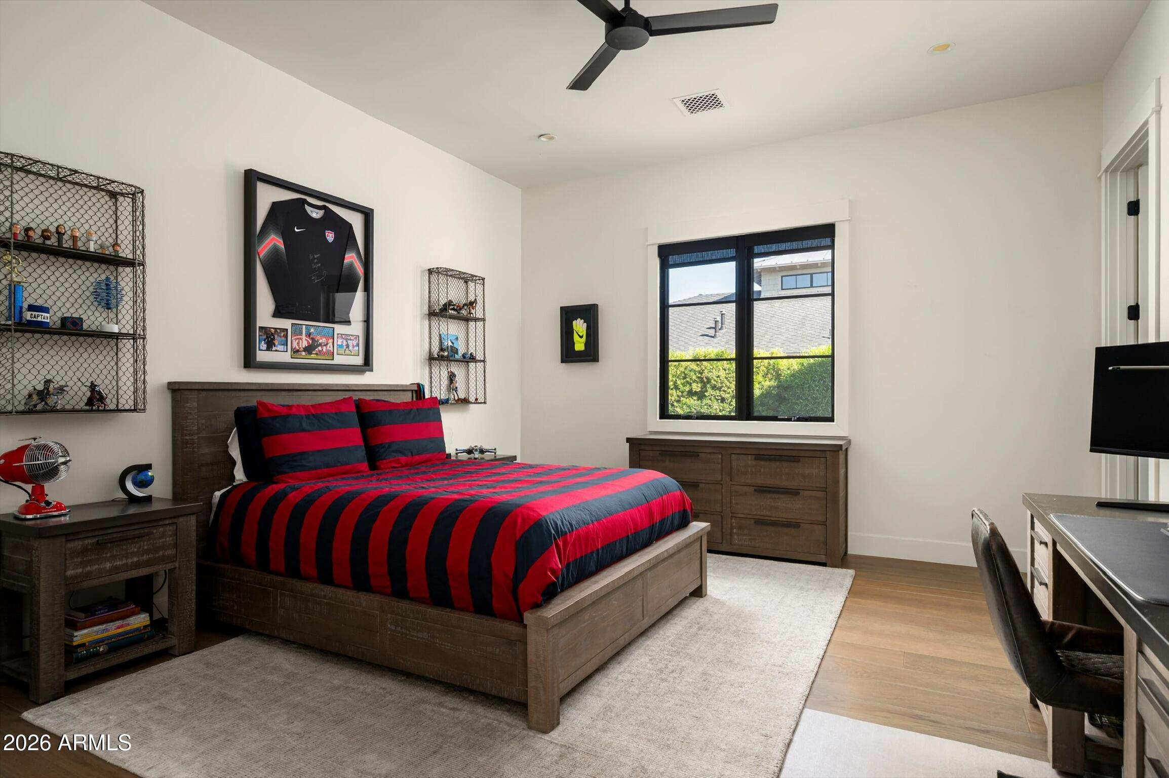 5903 E LAFAYETTE Boulevard