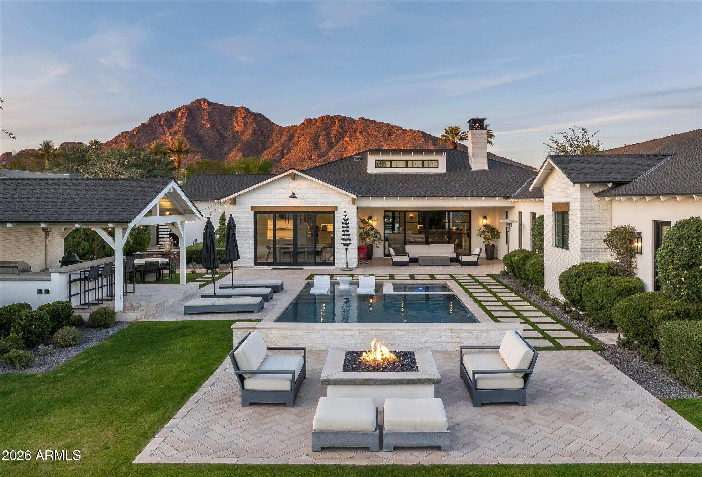 5903 E LAFAYETTE Boulevard