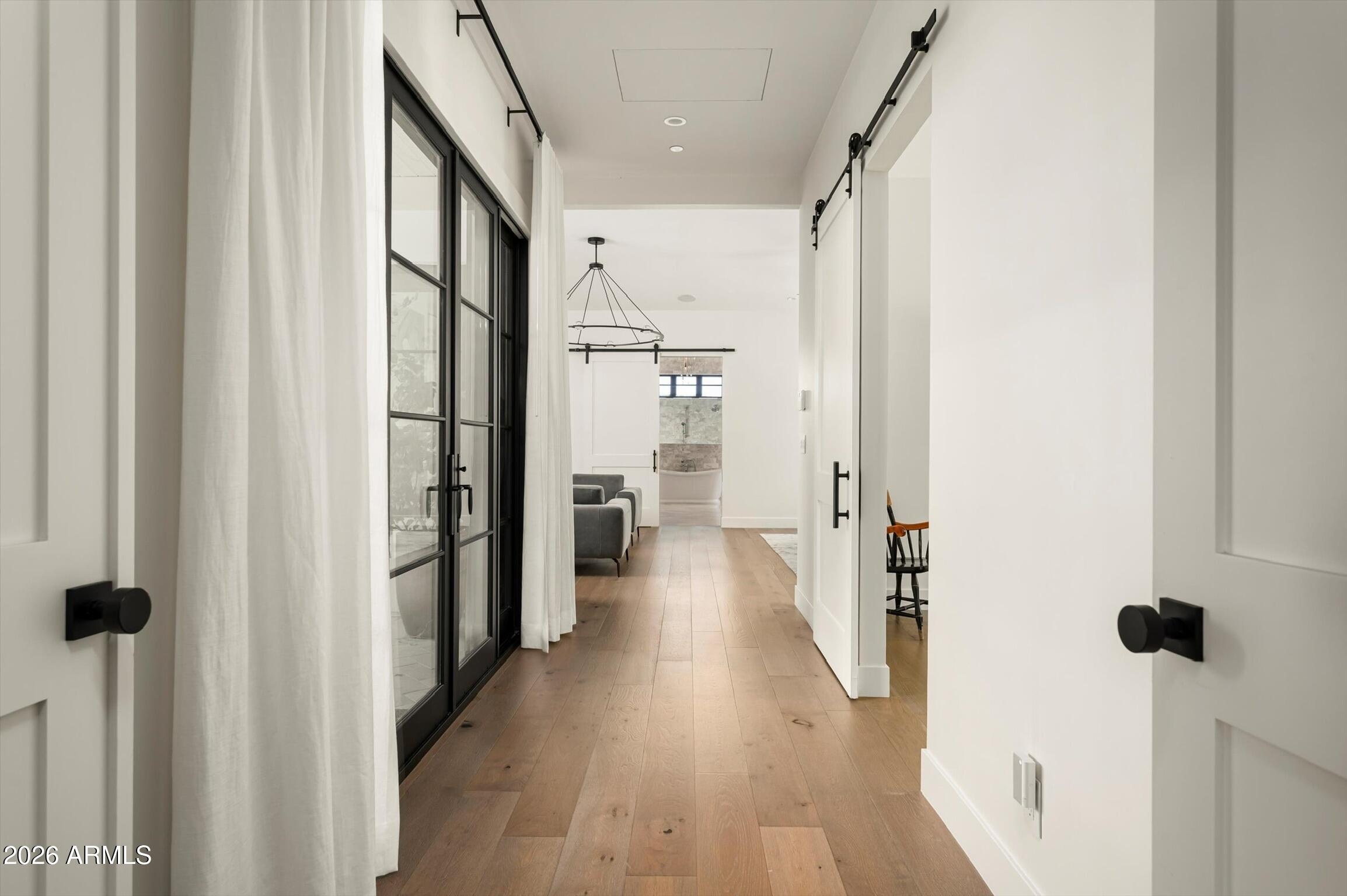 5903 E LAFAYETTE Boulevard