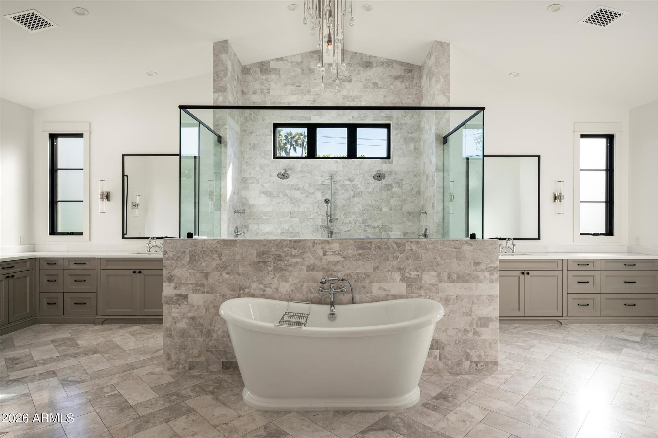 5903 E LAFAYETTE Boulevard