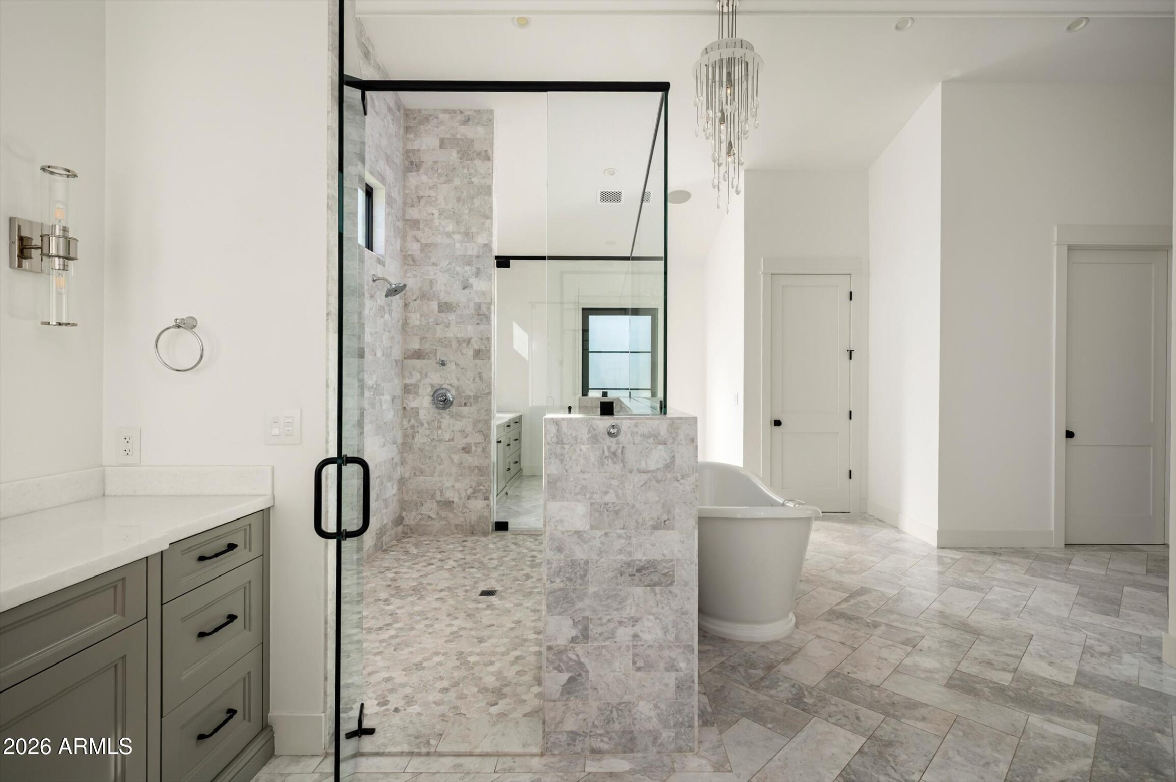 5903 E LAFAYETTE Boulevard