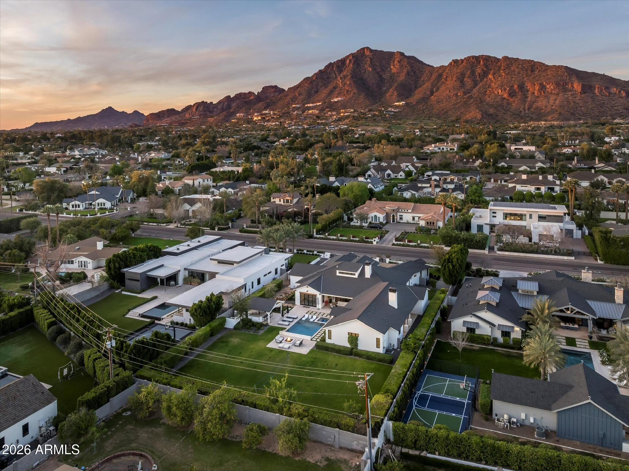 5903 E LAFAYETTE Boulevard