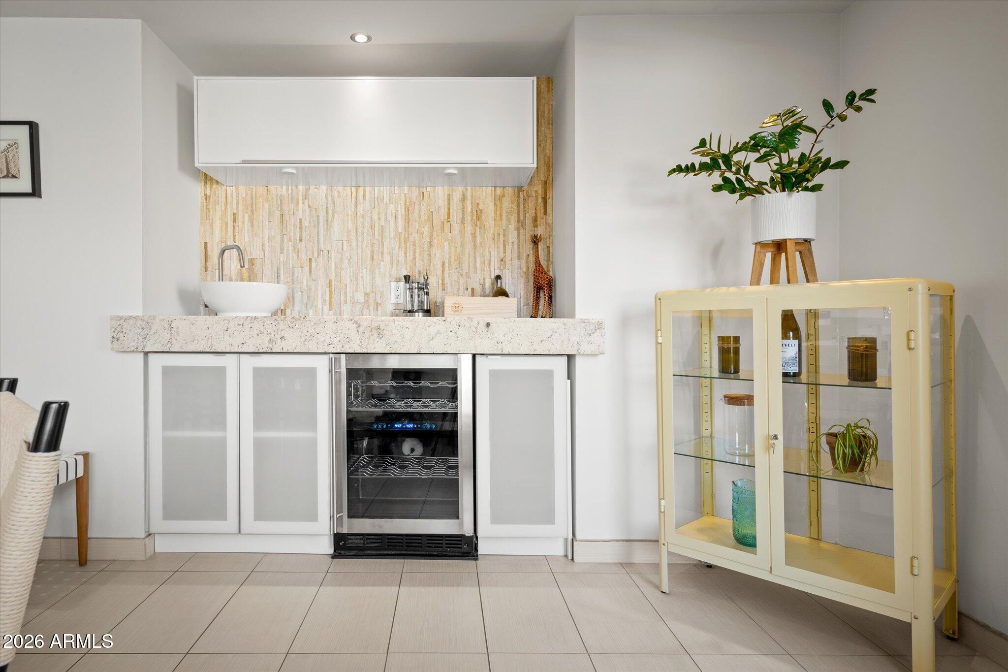 3812 E CORONADO Road