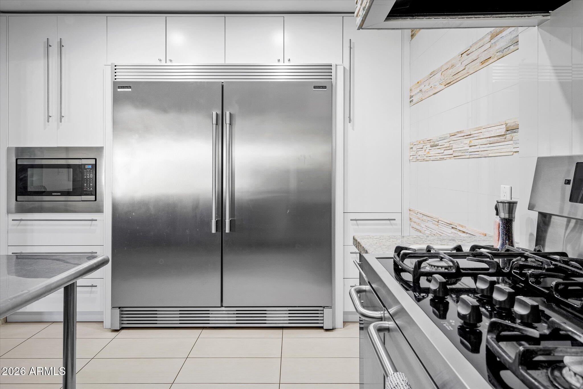 3812 E CORONADO Road