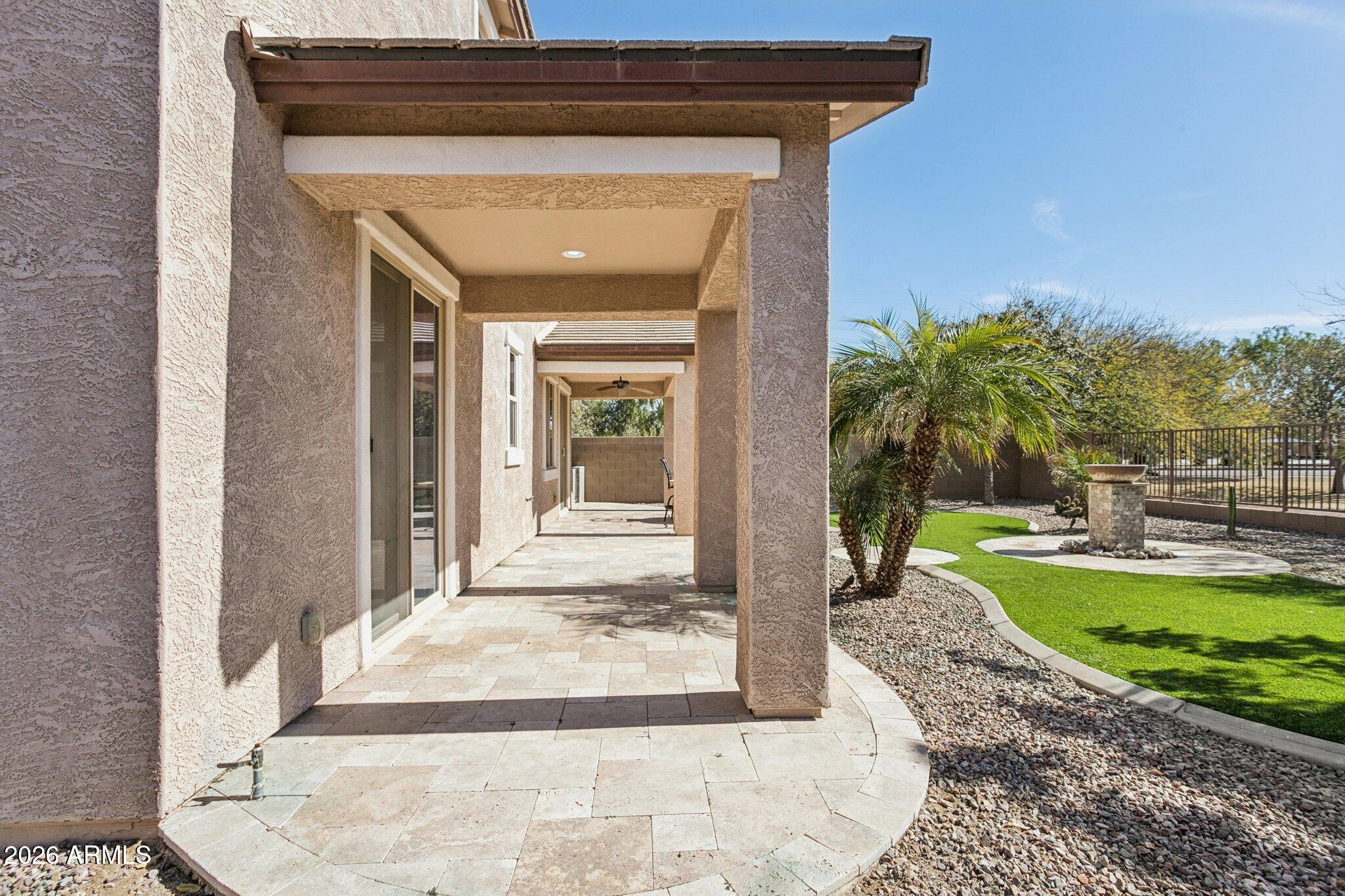 12151 W Davis Lane