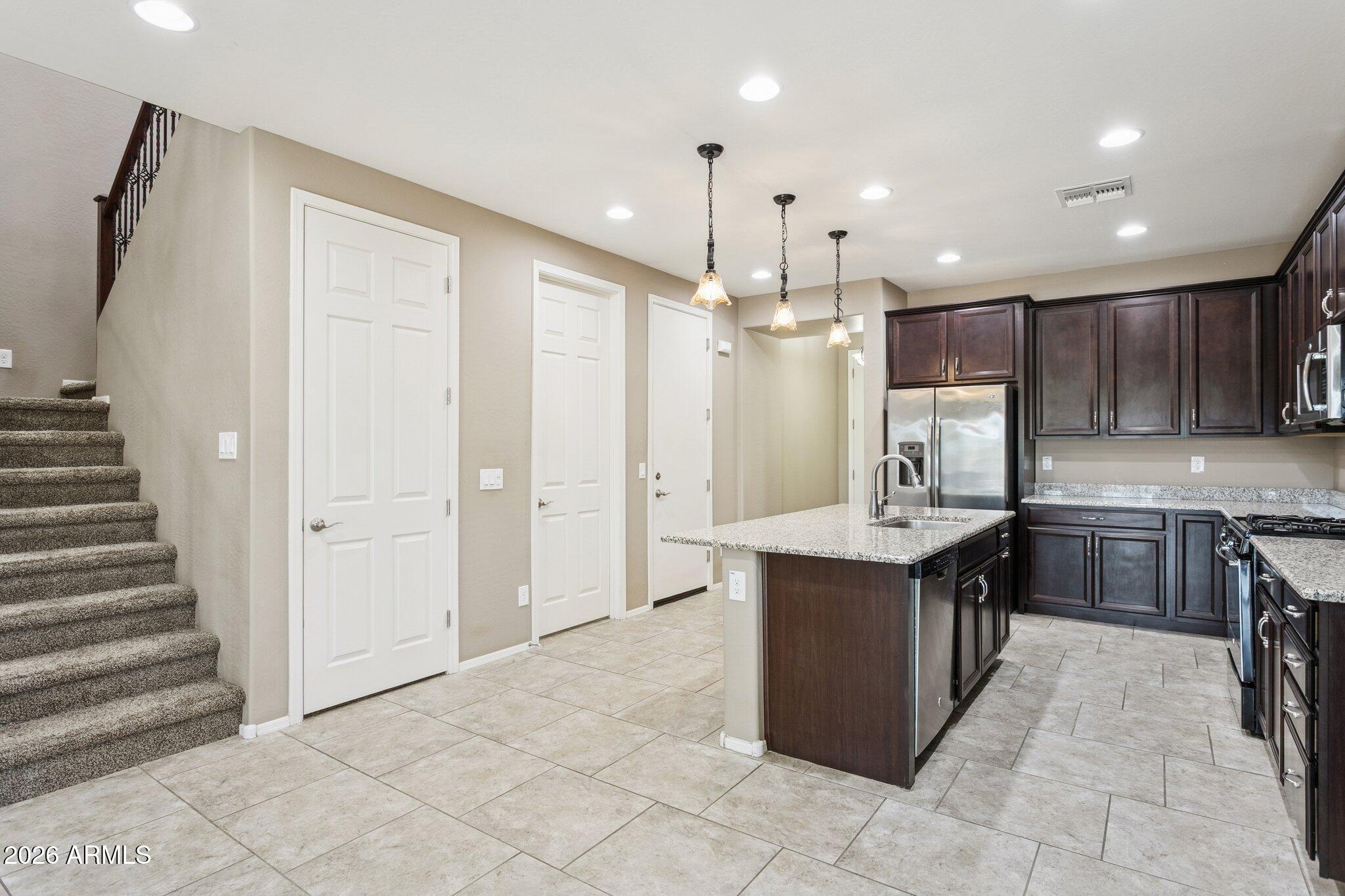 12151 W Davis Lane