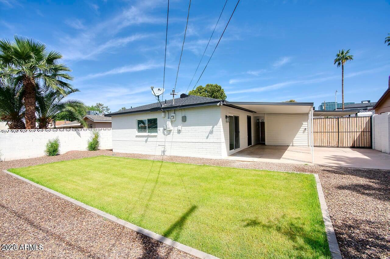 2509 E COOLIDGE Street