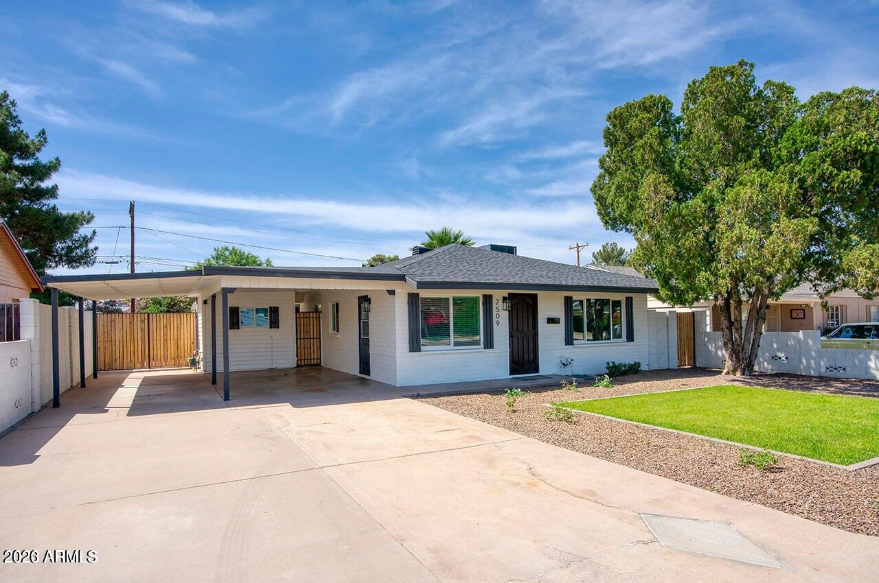 2509 E COOLIDGE Street