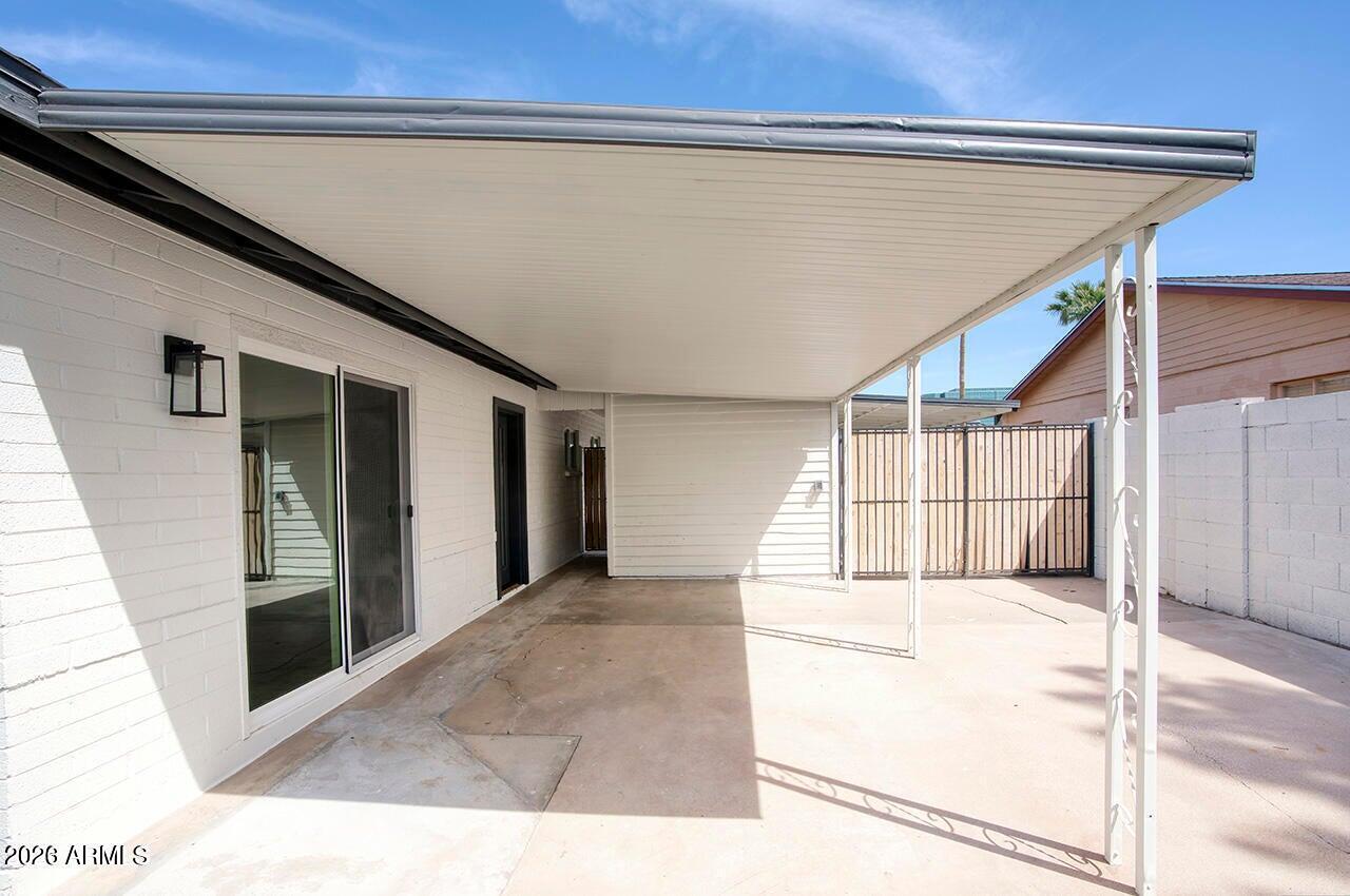 2509 E COOLIDGE Street