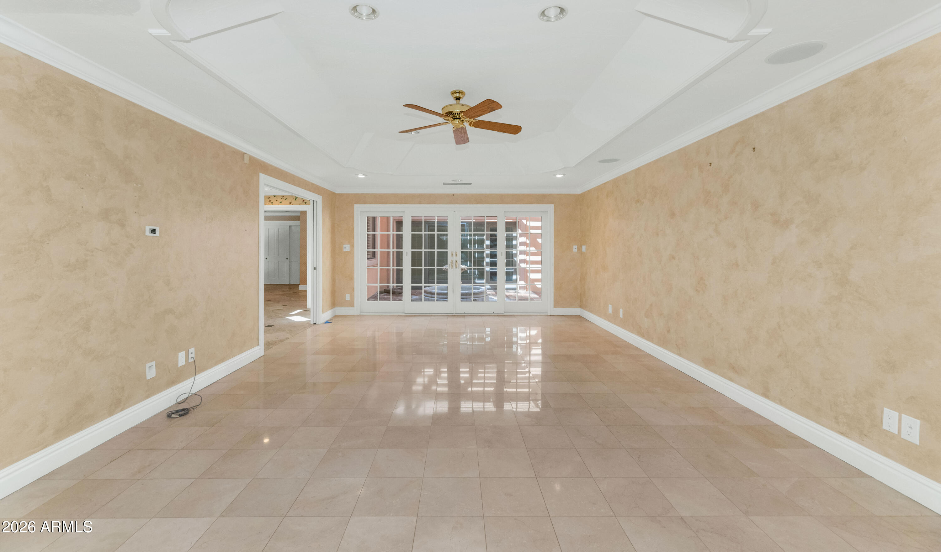 6301 E HUNTRESS Drive