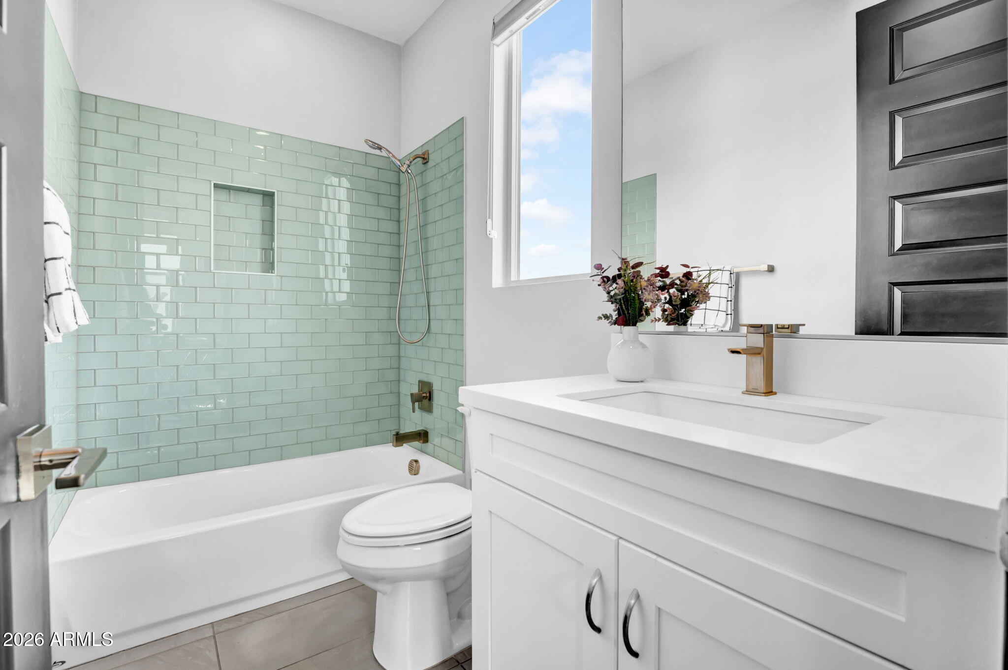 3510 N MILLER Road 1011