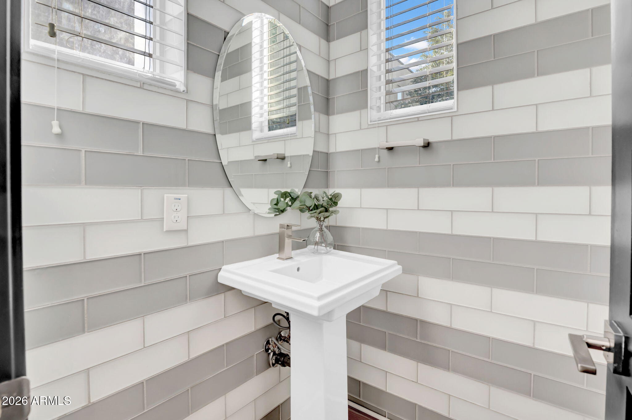 3510 N MILLER Road 1011