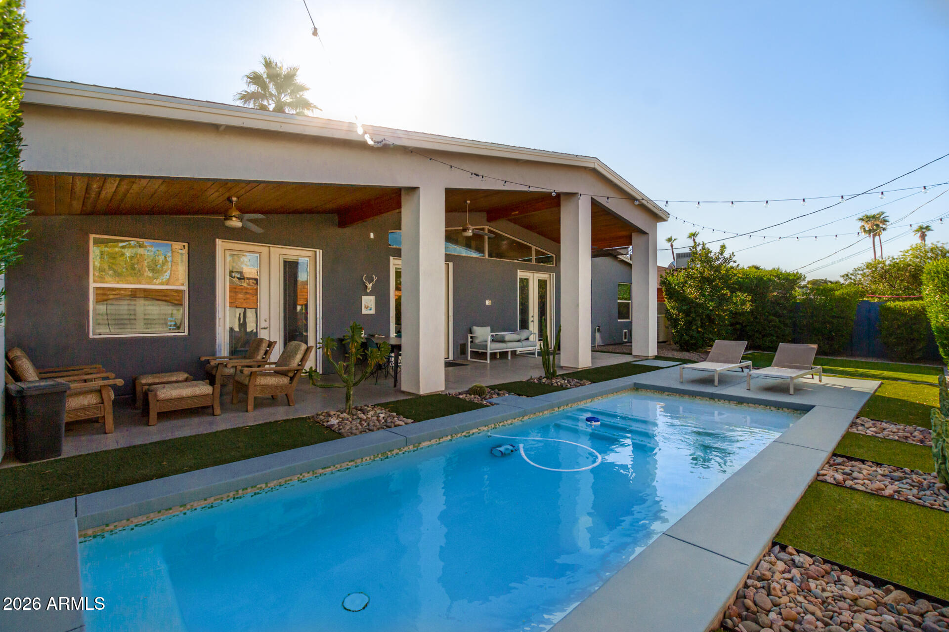 8302 E HEATHERBRAE Drive