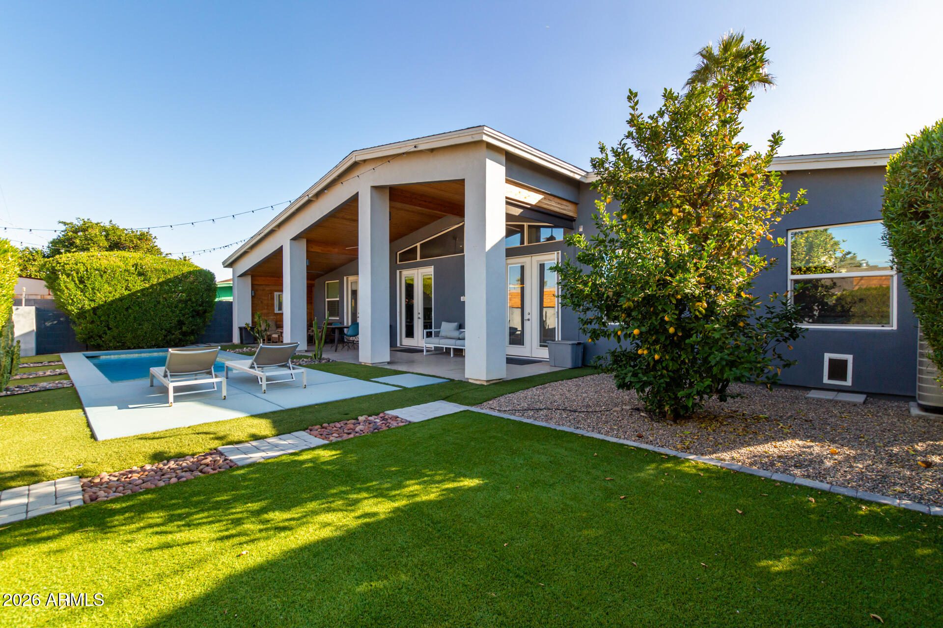 8302 E HEATHERBRAE Drive