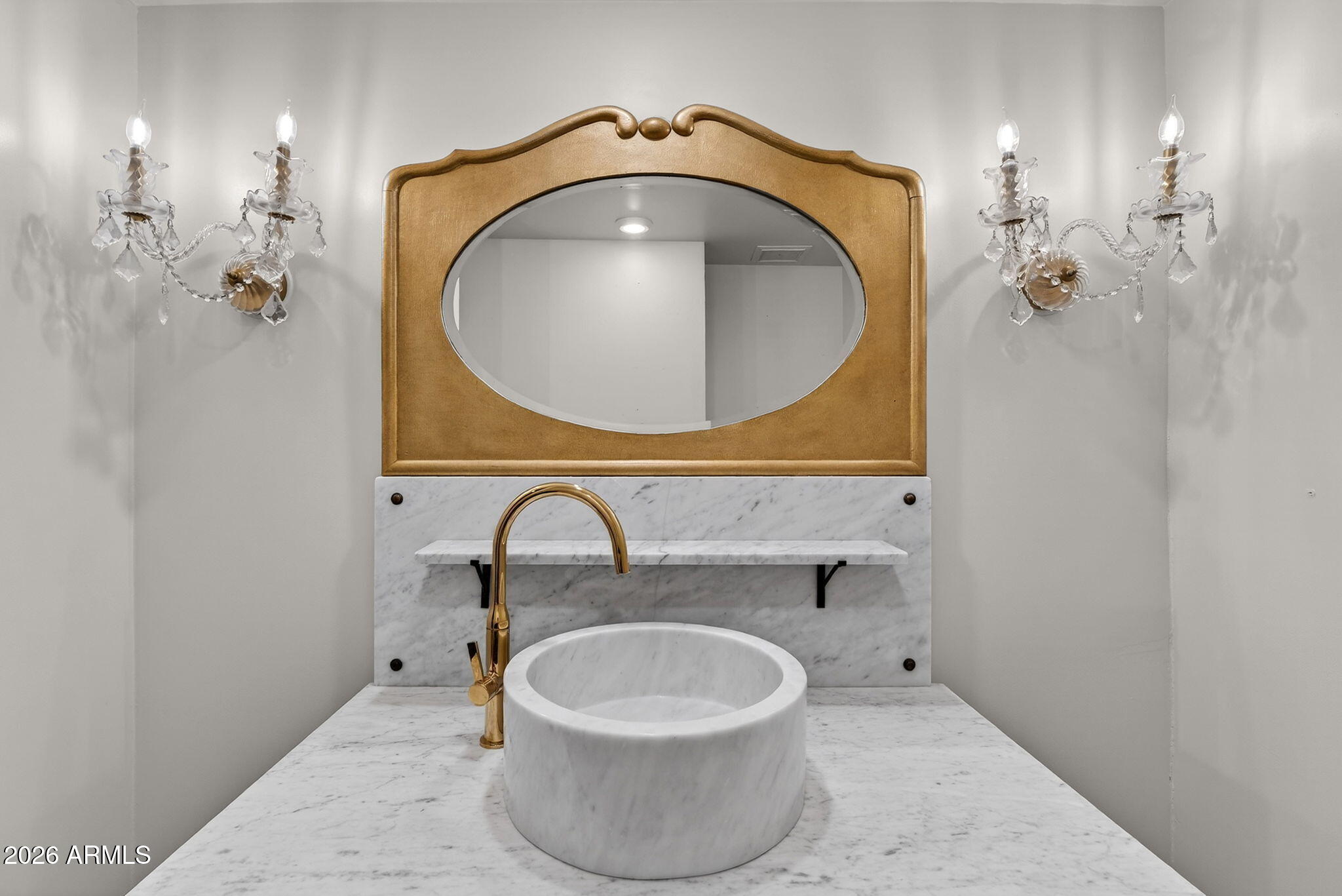 77 E MISSOURI Avenue 27