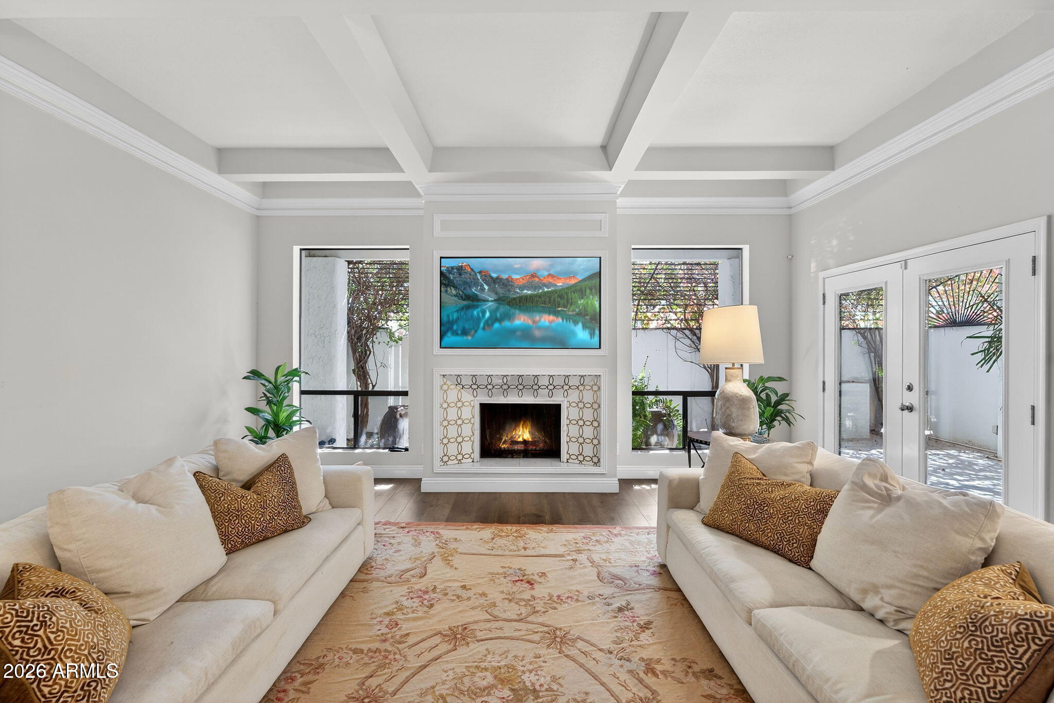 77 E MISSOURI Avenue 27