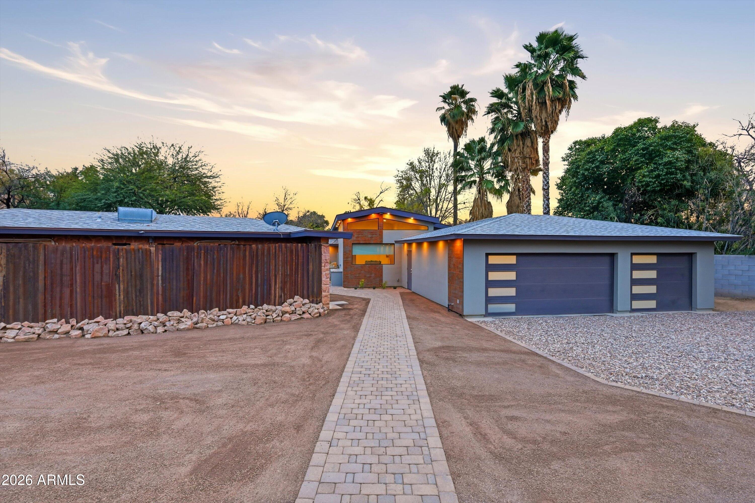 540 W SOLANO Drive