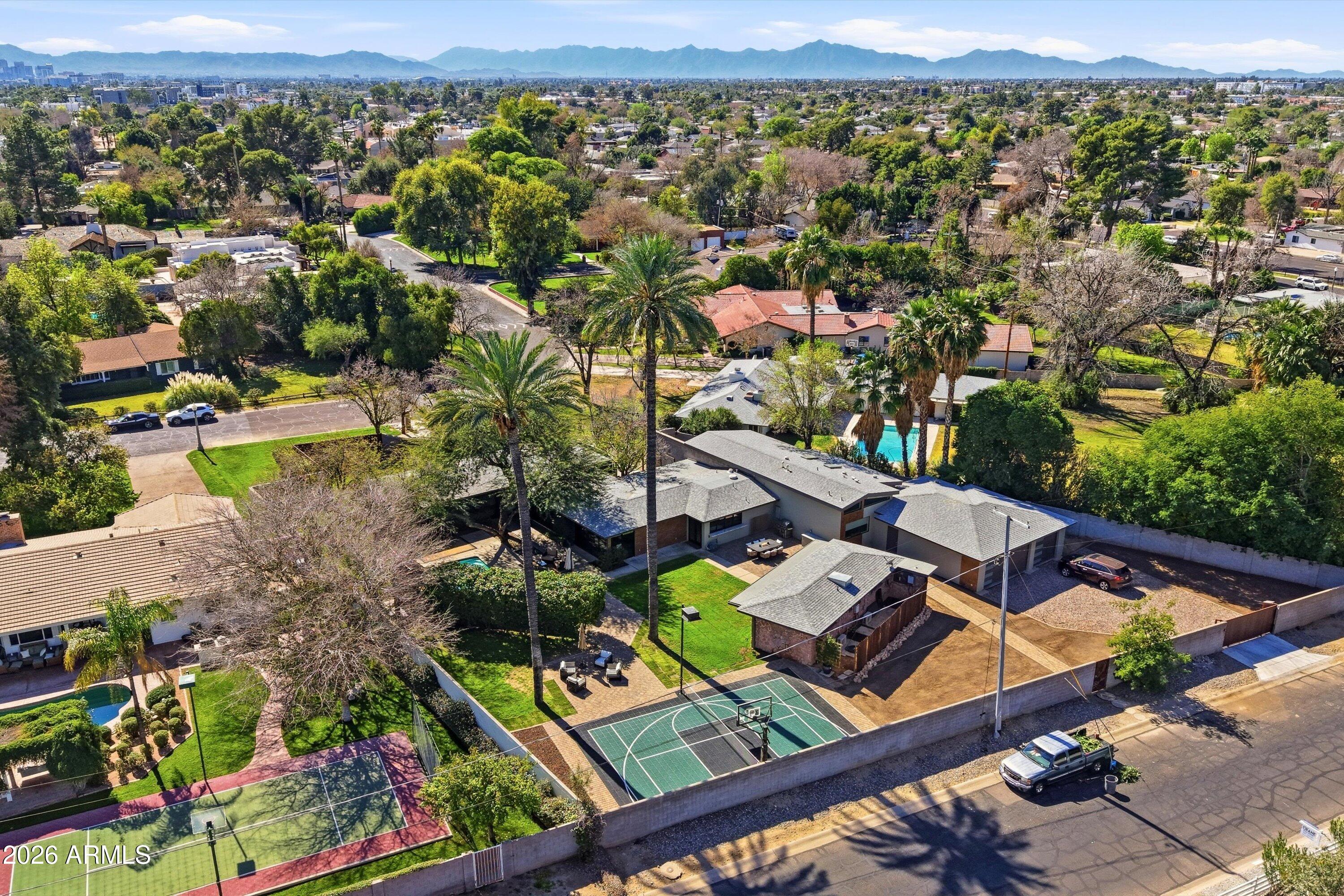 540 W SOLANO Drive