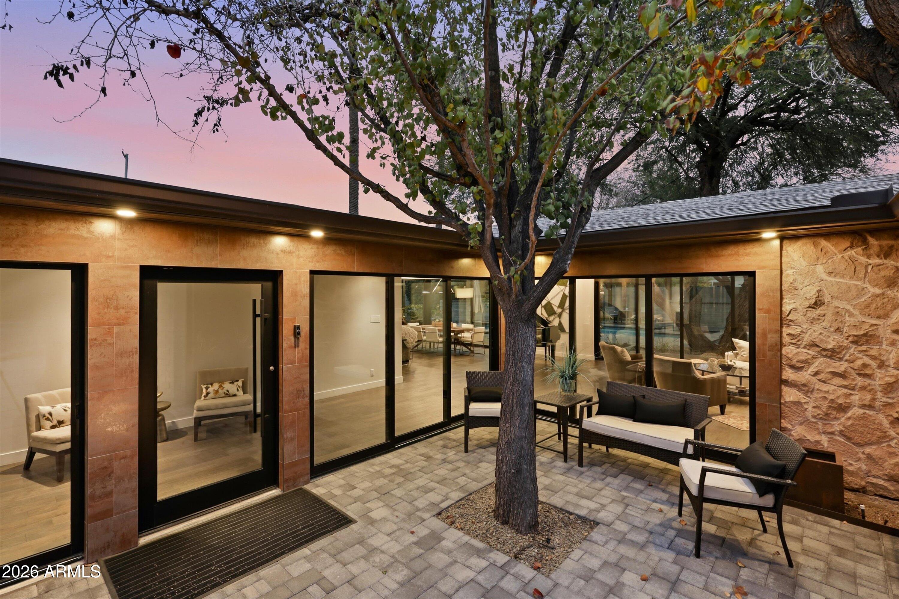 540 W SOLANO Drive