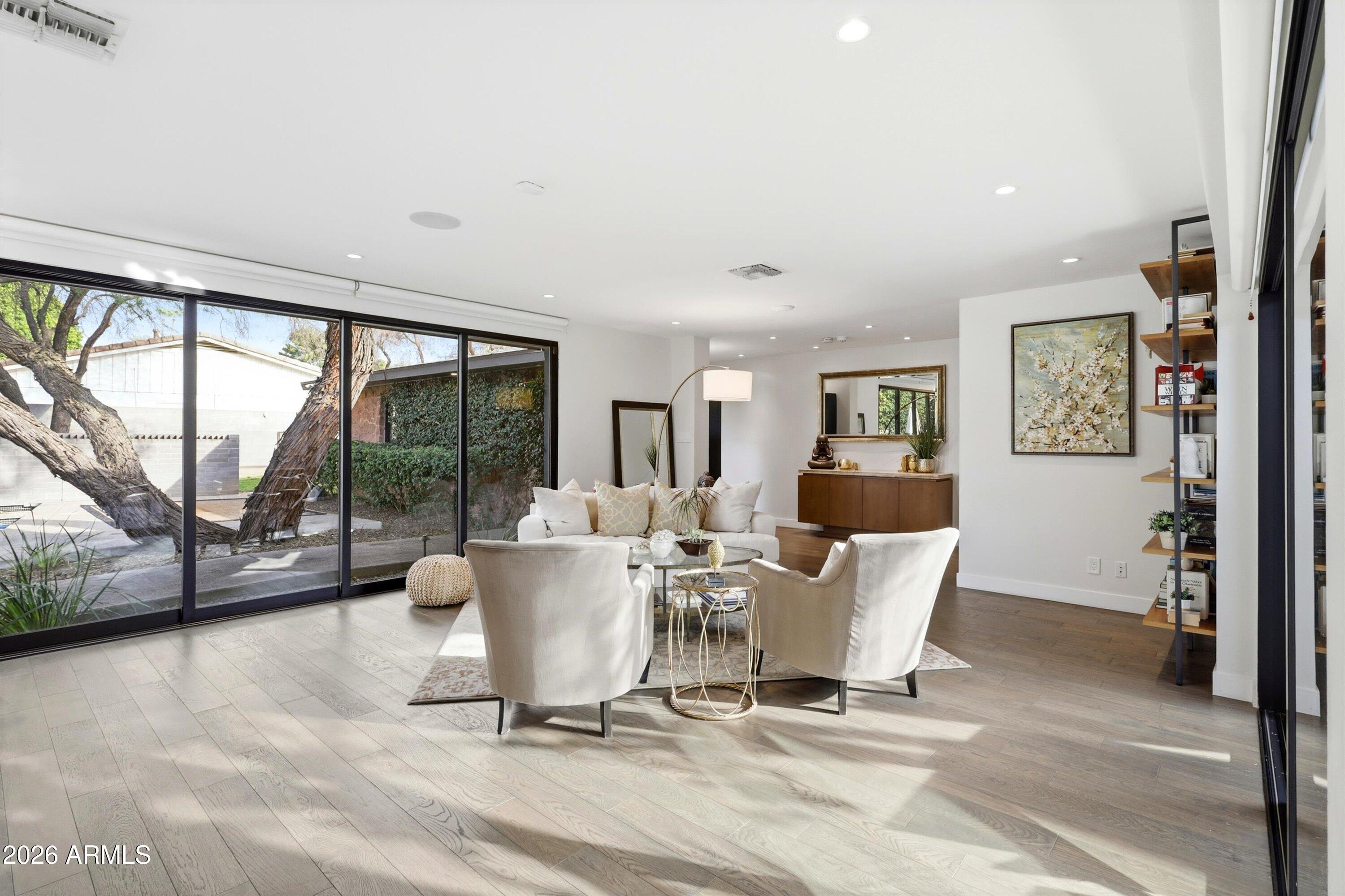 540 W SOLANO Drive
