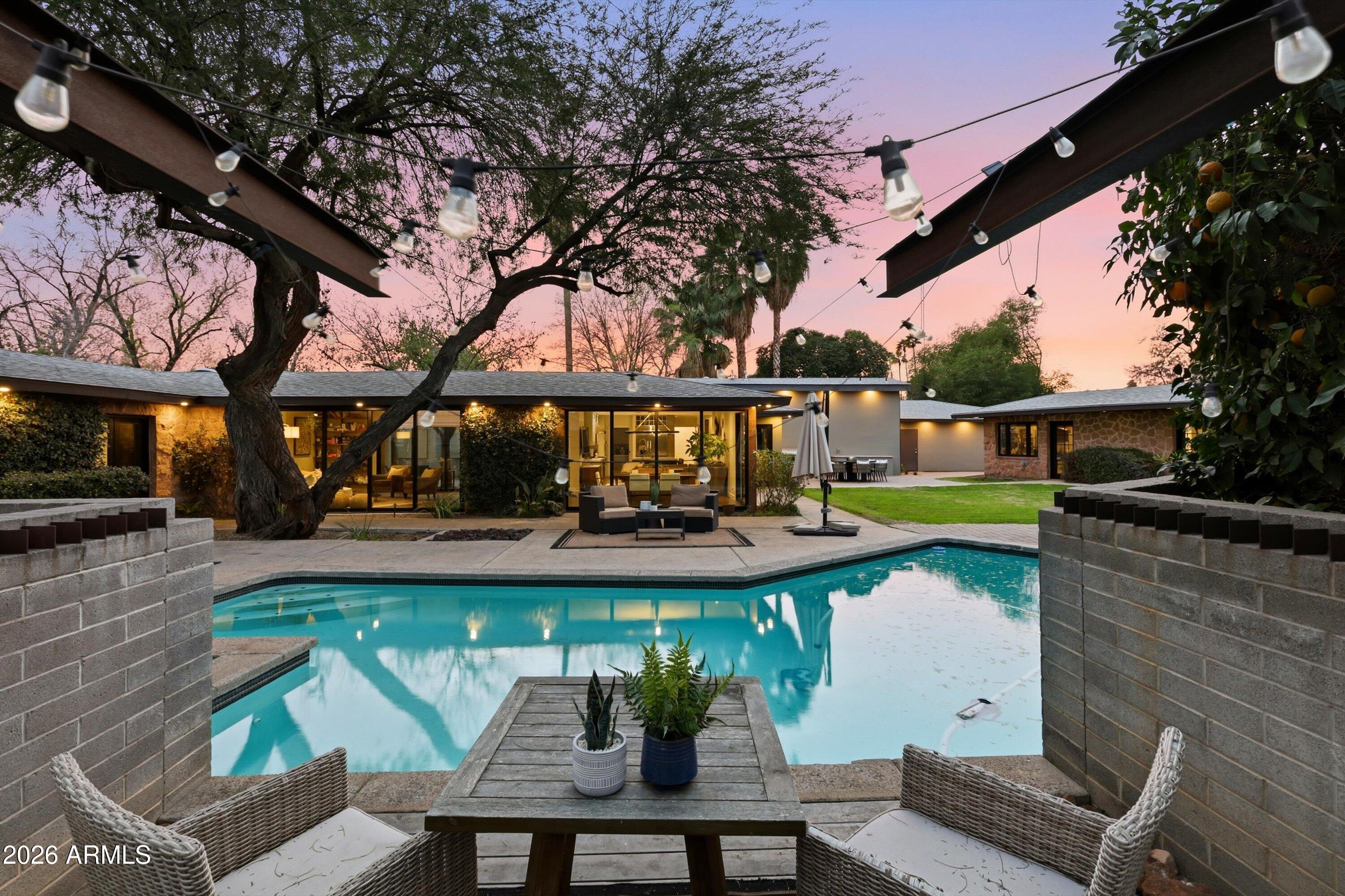 540 W SOLANO Drive