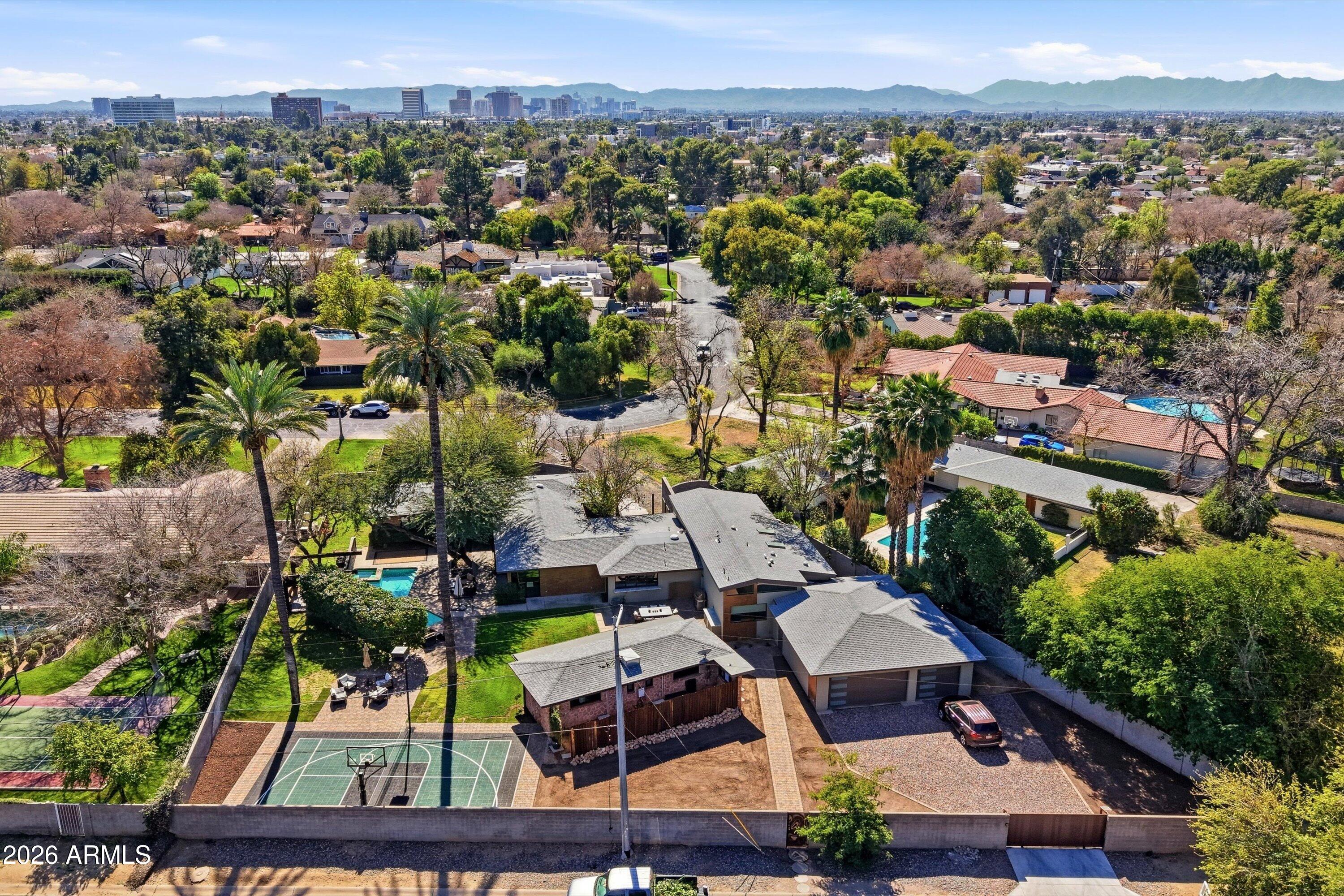 540 W SOLANO Drive
