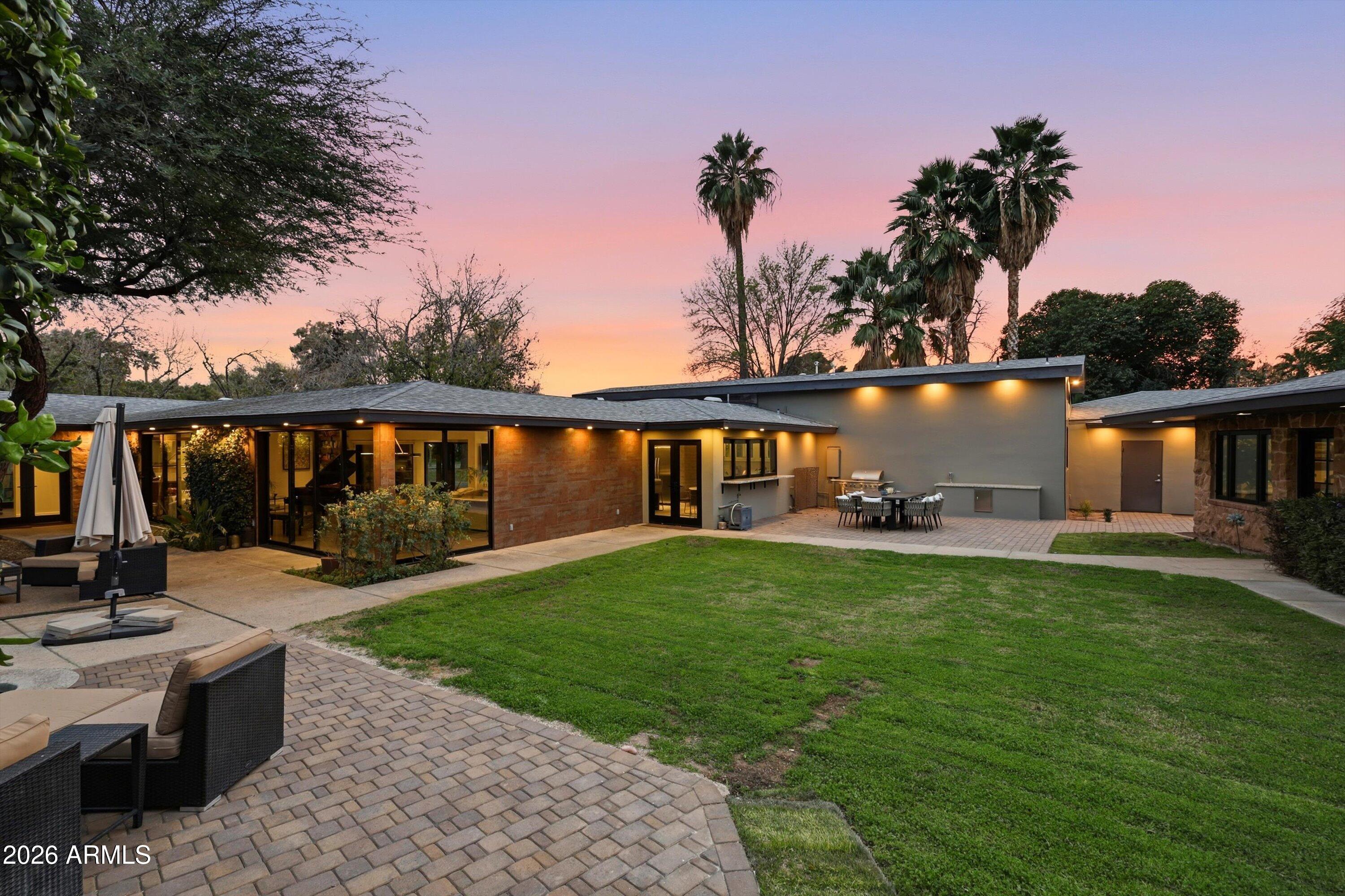 540 W SOLANO Drive