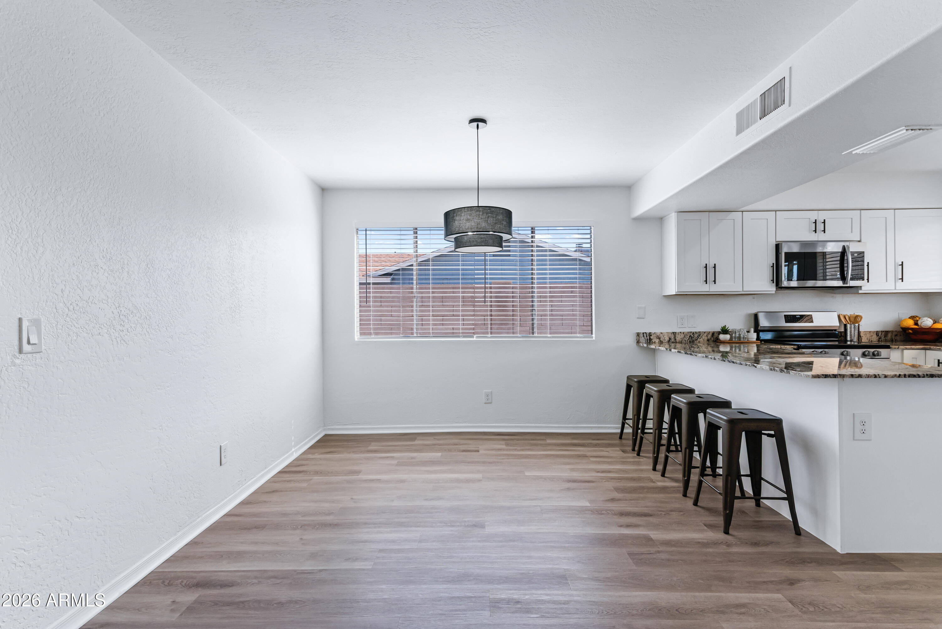 525 W El Prado Road
