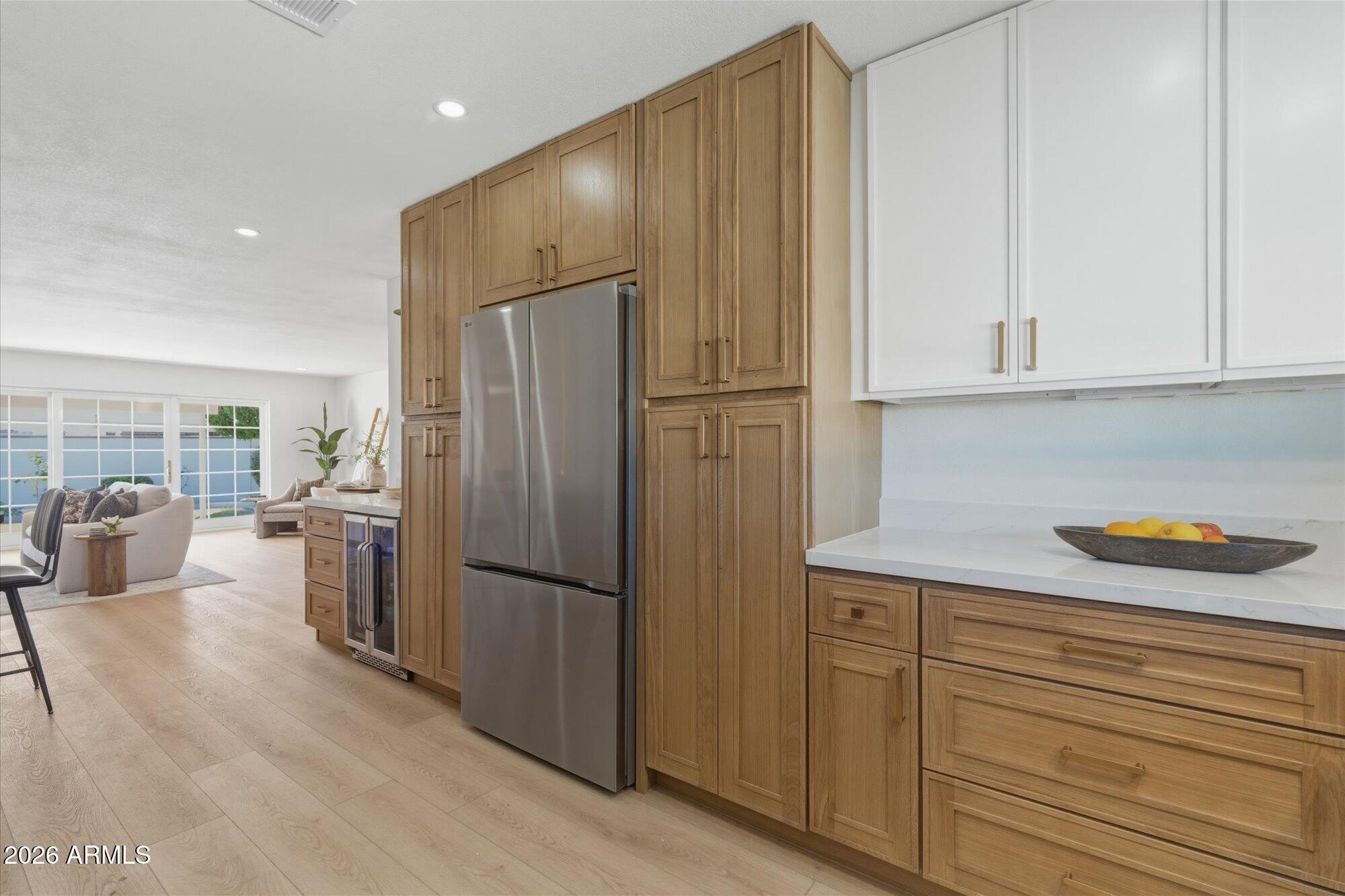 7637 E THORNWOOD Drive