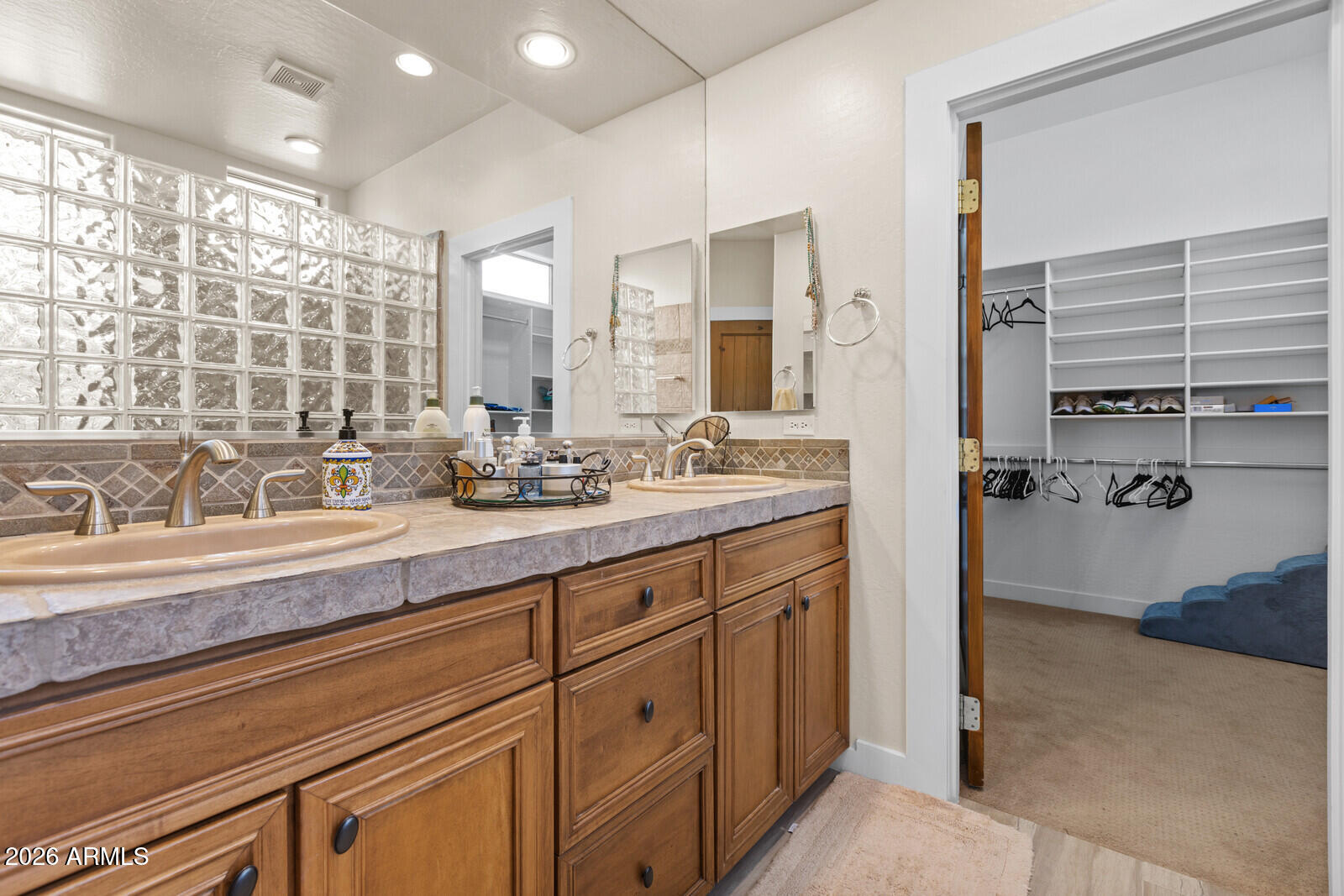 9575 E CAVALRY Drive