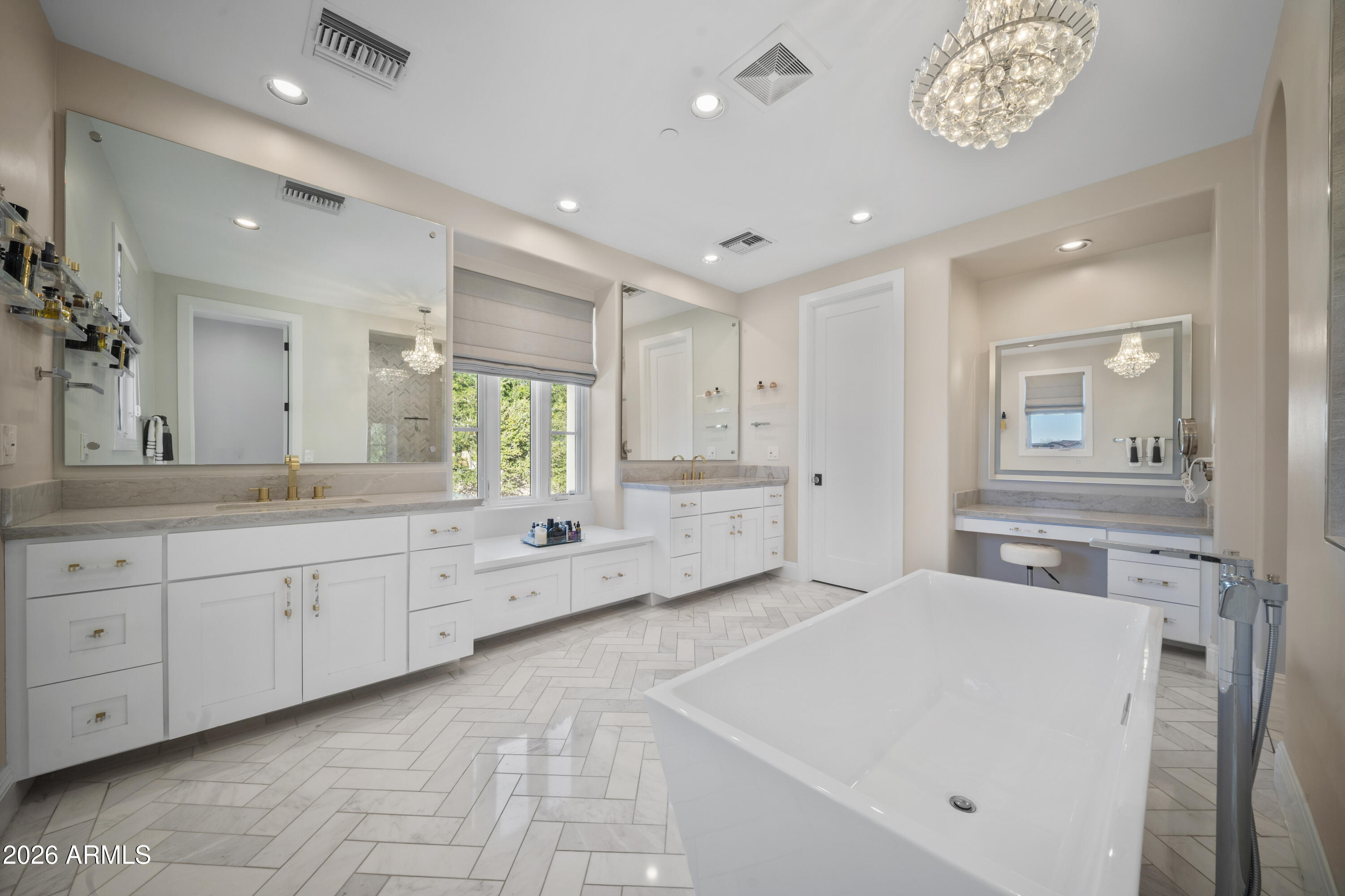 10191 E DIAMOND RIM Drive 2122