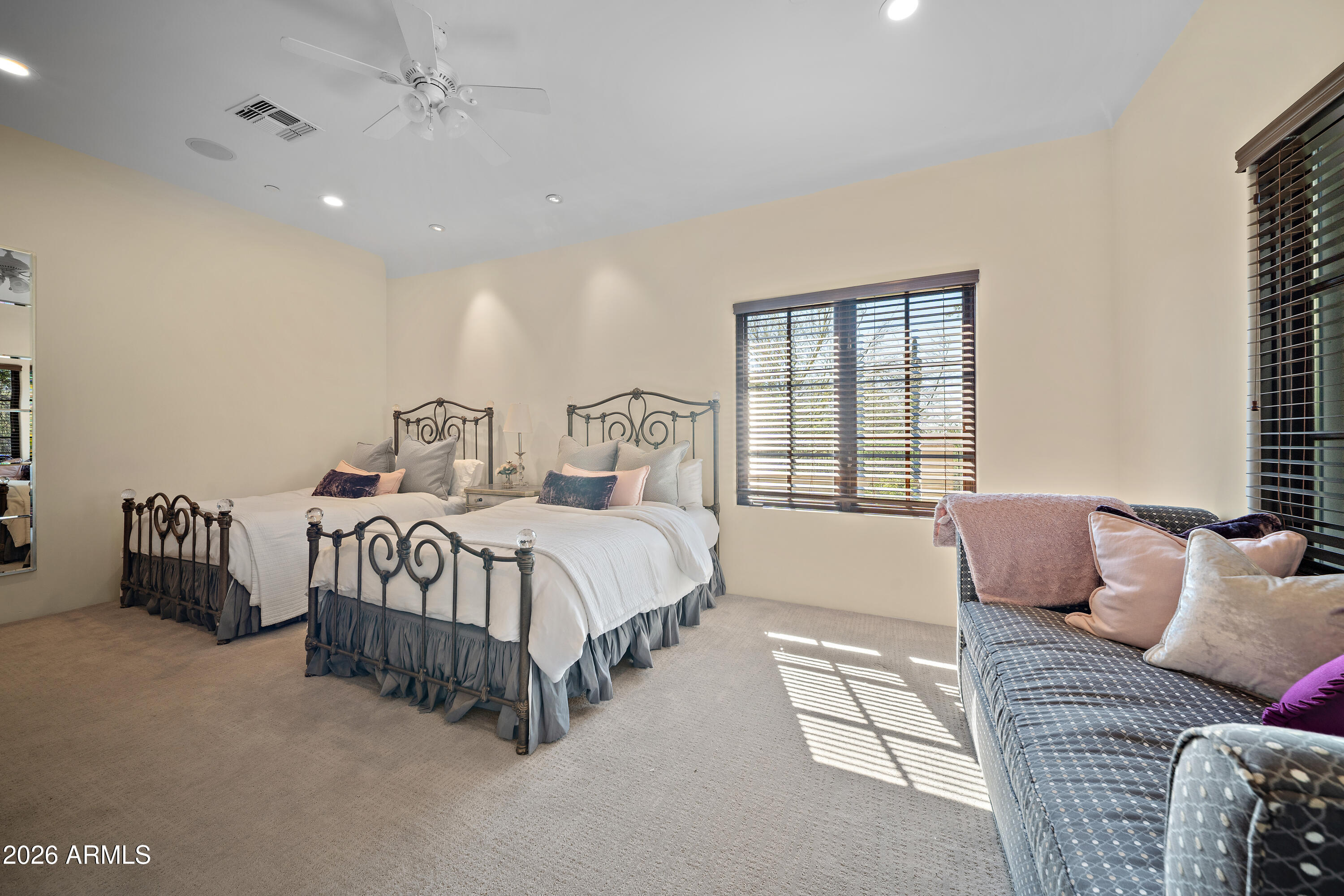 9290 E Thompson Peak Parkway 451