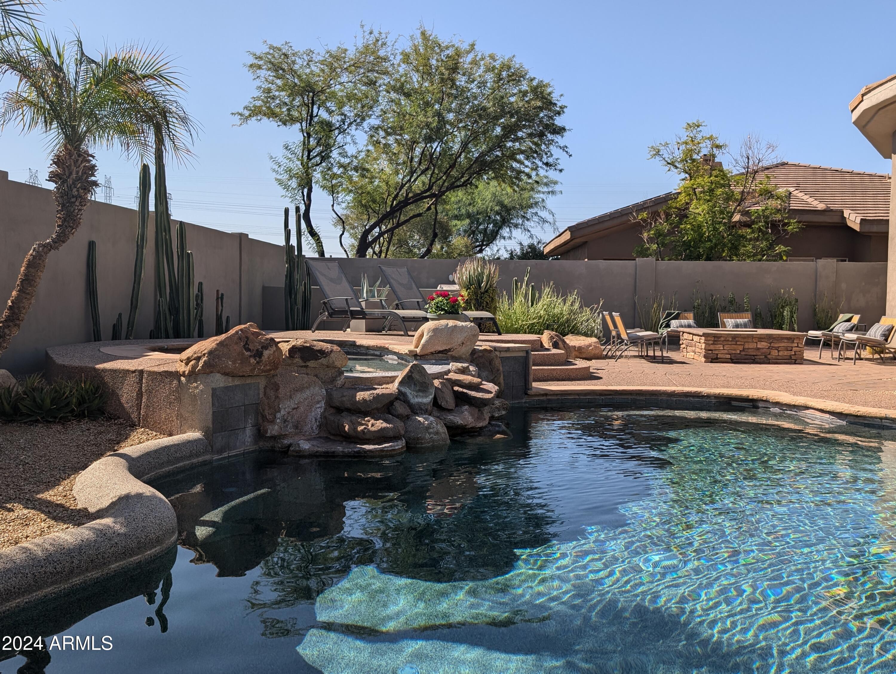 7953 E THUNDERHAWK Road