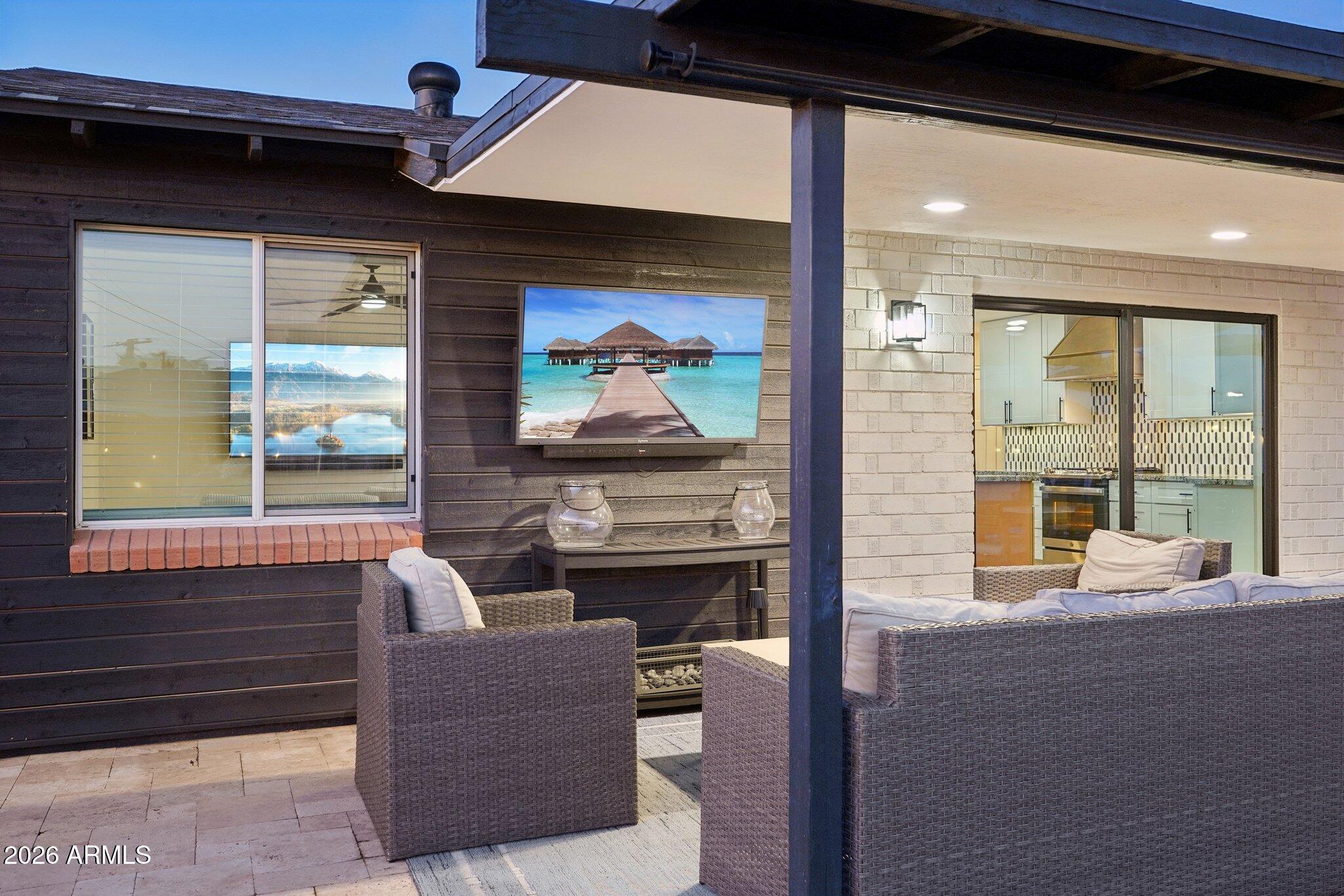 7339 E WILSHIRE Drive