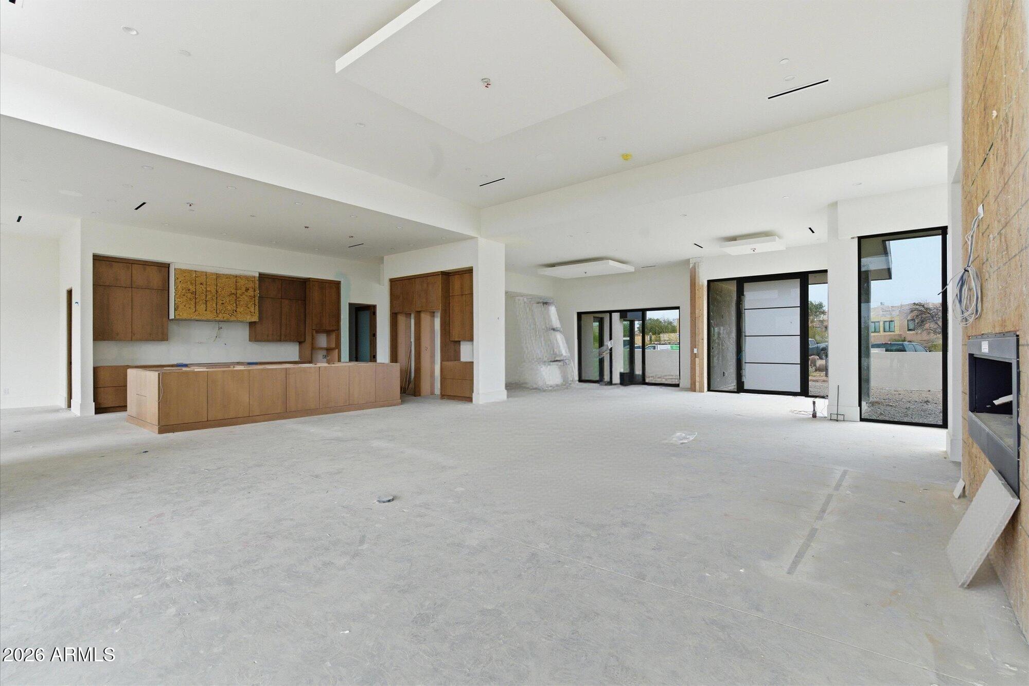 9021 E RIMROCK Drive