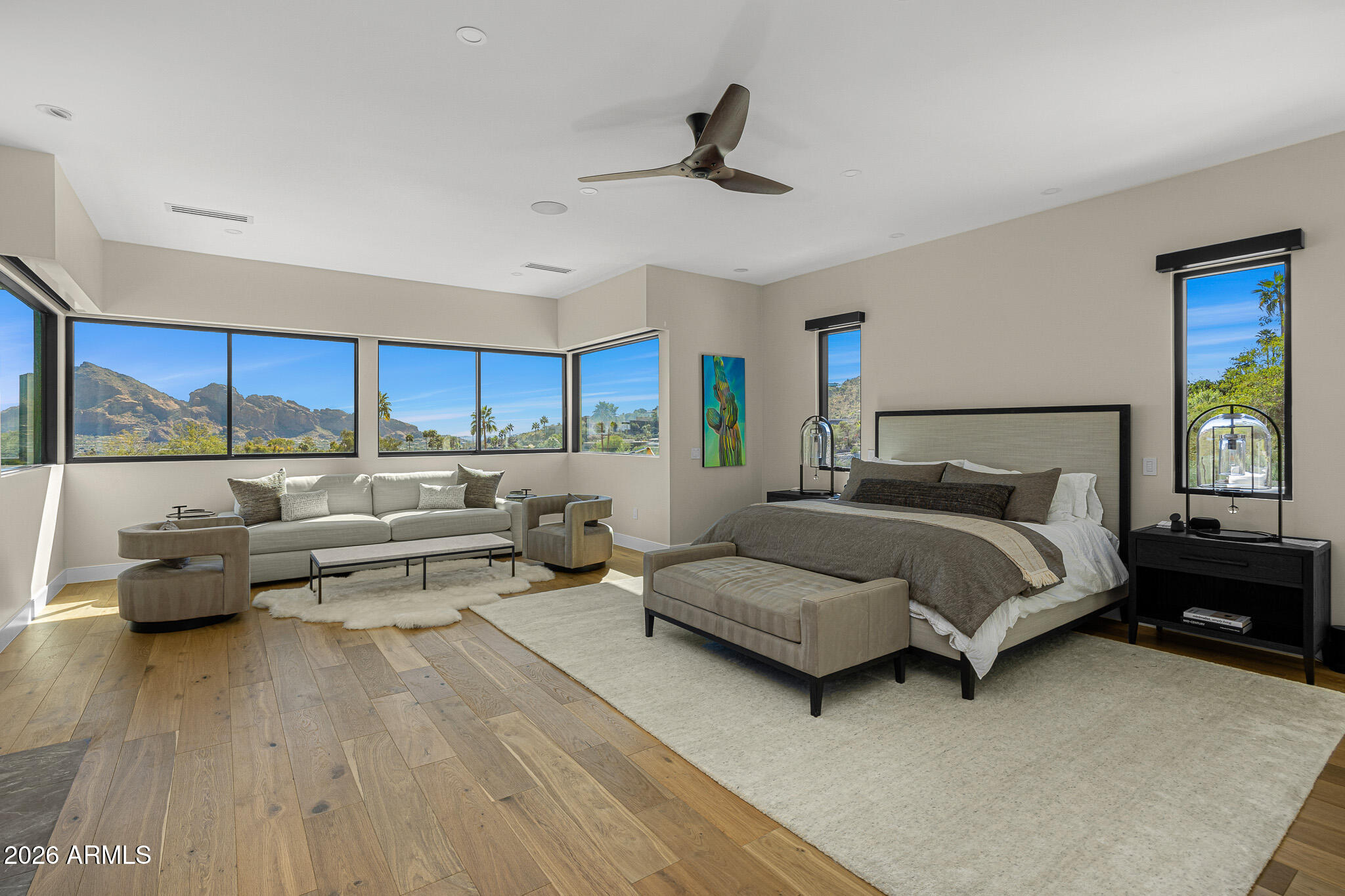 7540 N LAKESIDE Lane