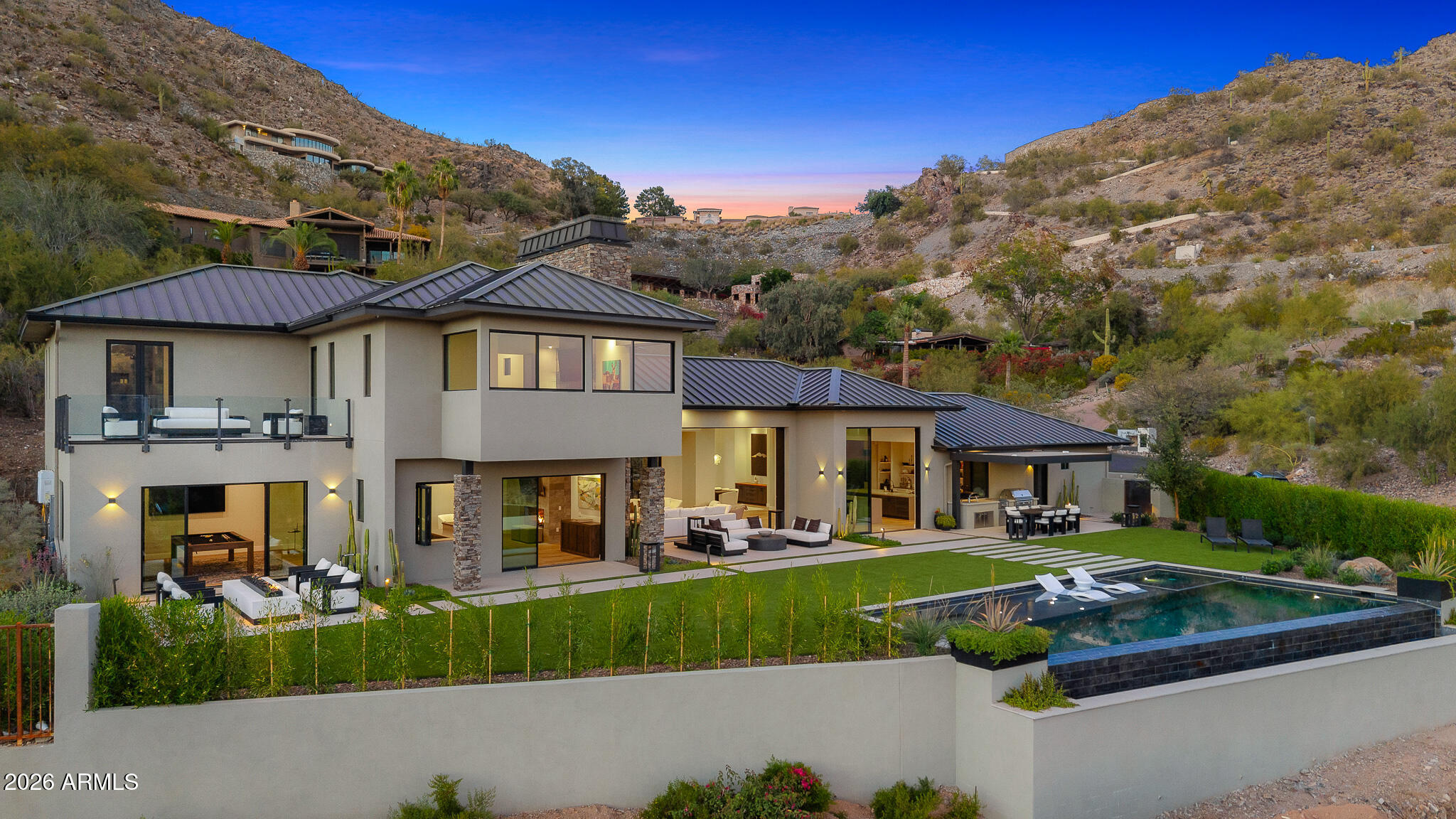 7540 N LAKESIDE Lane