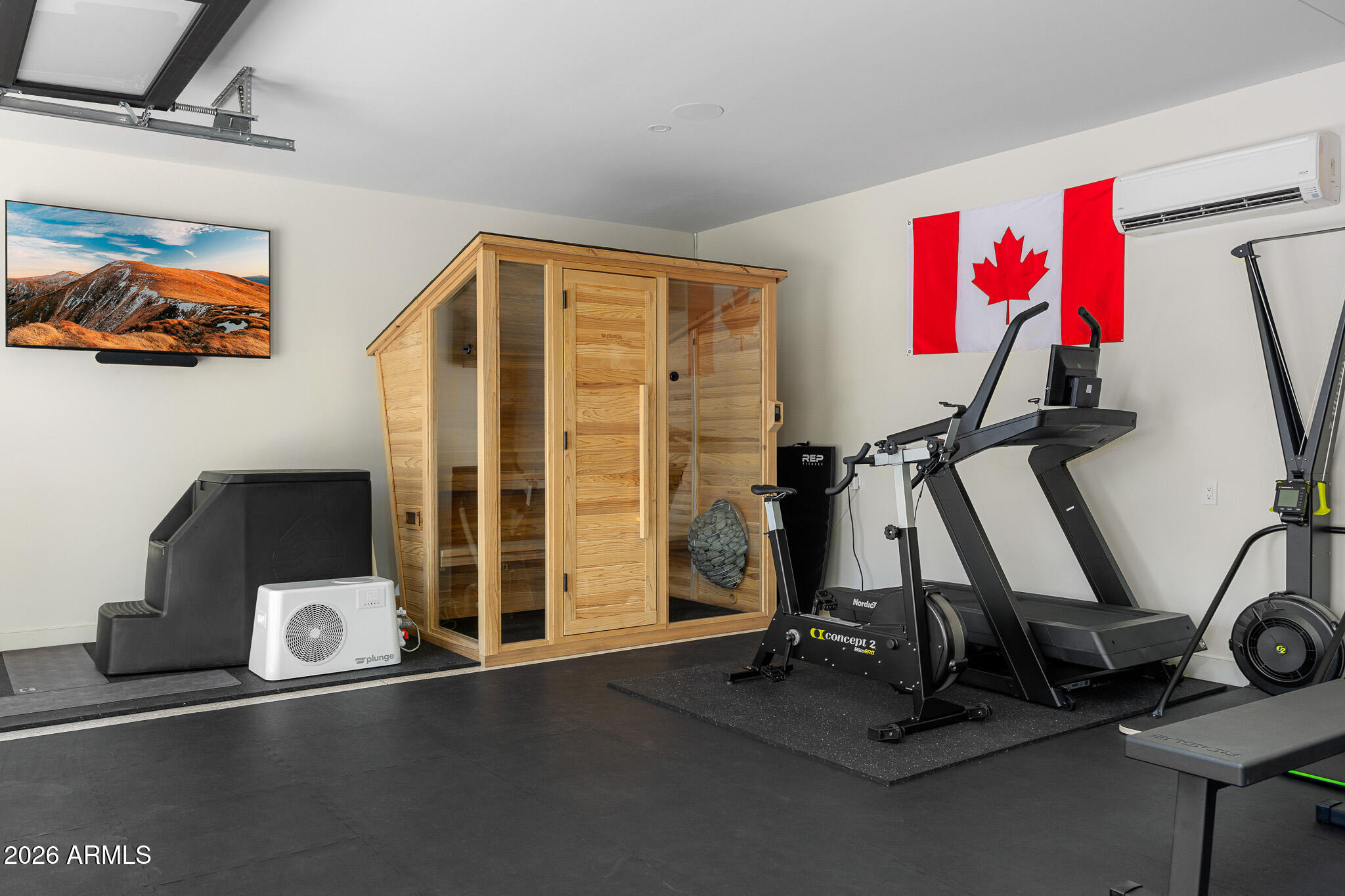 7540 N LAKESIDE Lane