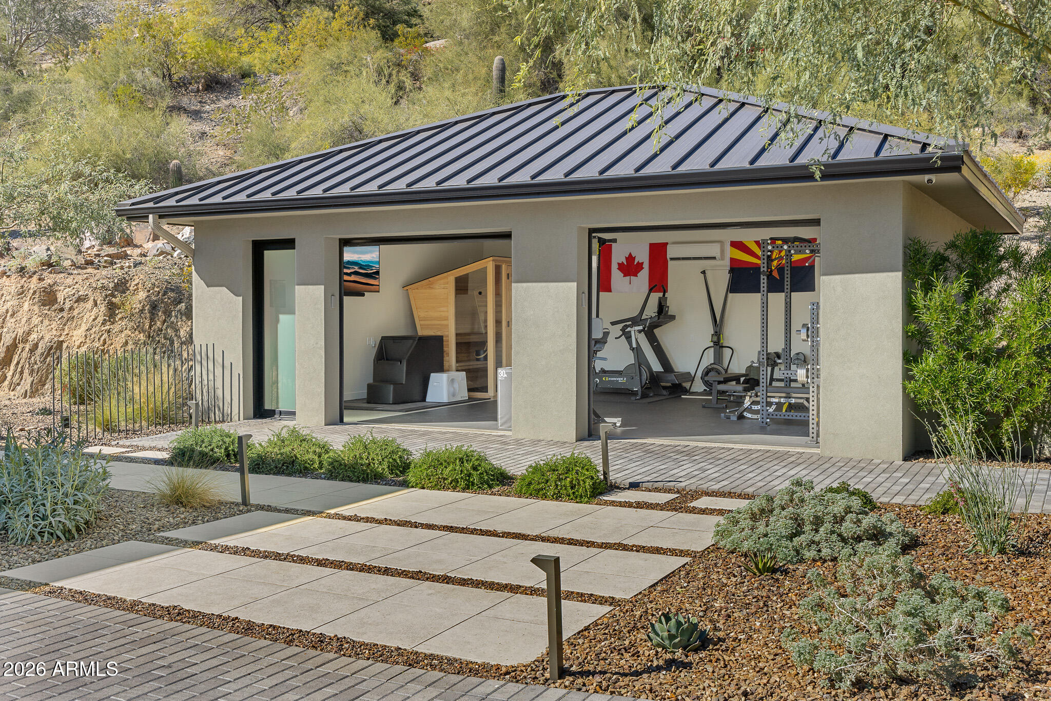 7540 N LAKESIDE Lane