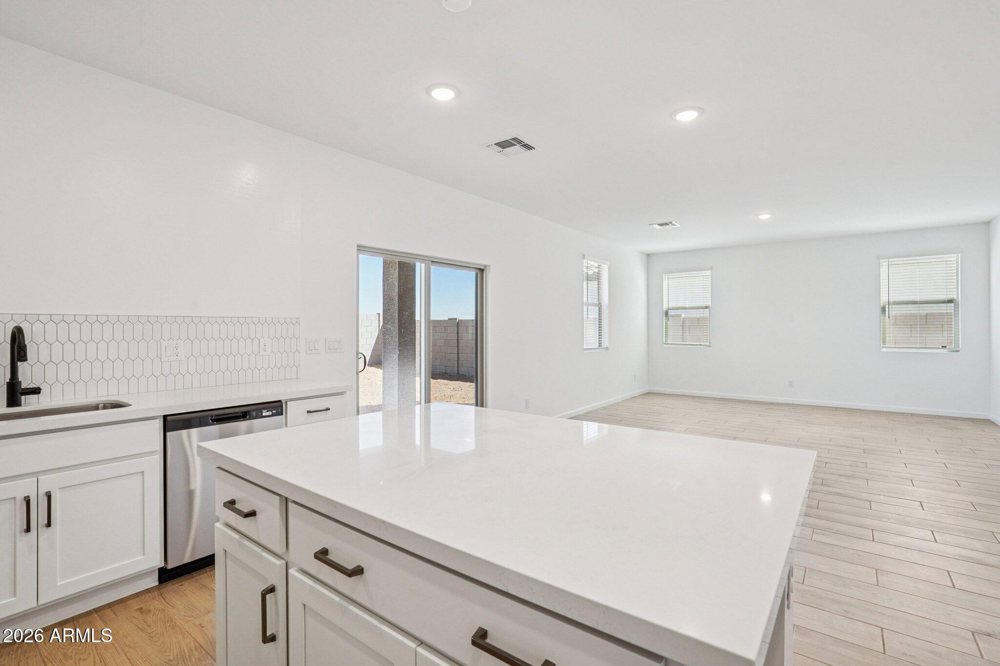 47638 W MOELLER Road