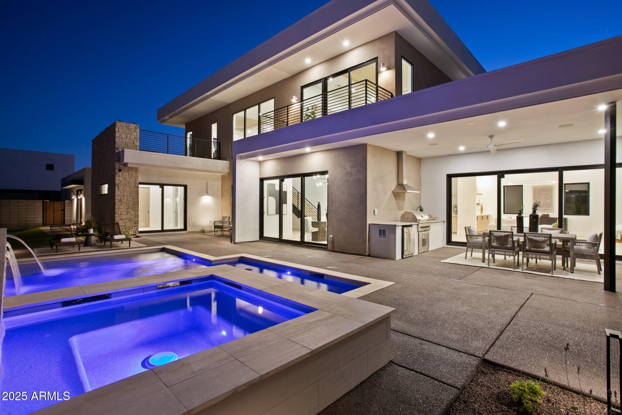 1830 E PALMAIRE Avenue