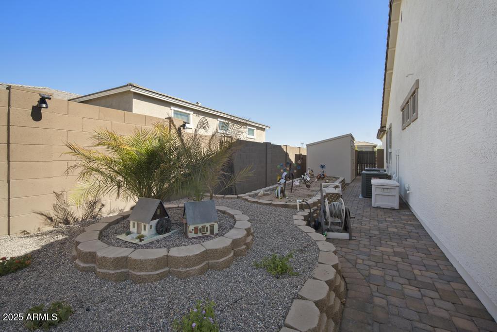 12512 W LAMAR Court