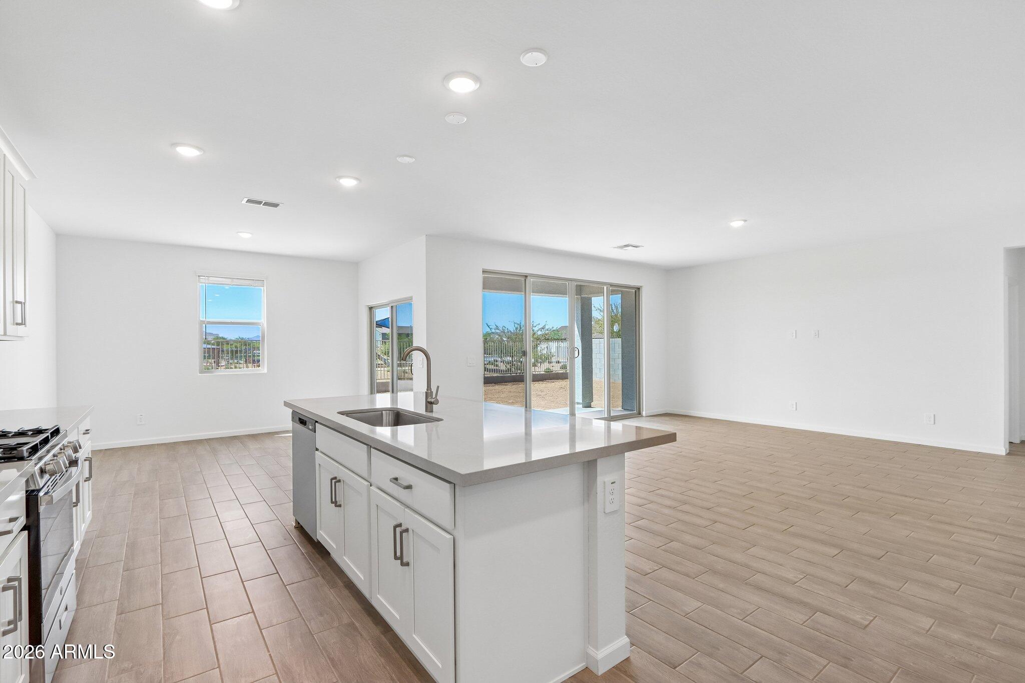 47103 W PECAN WOODS
