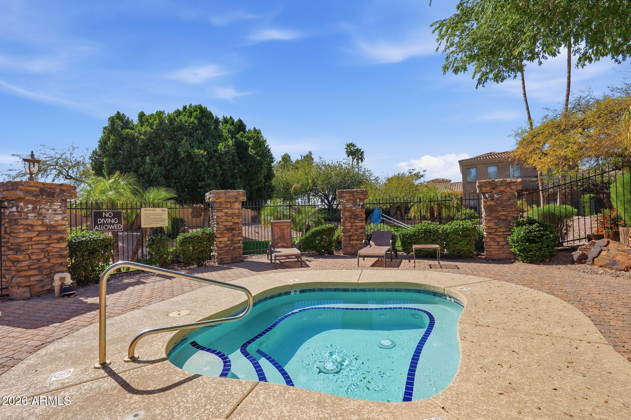 6202 E MCKELLIPS Road 11