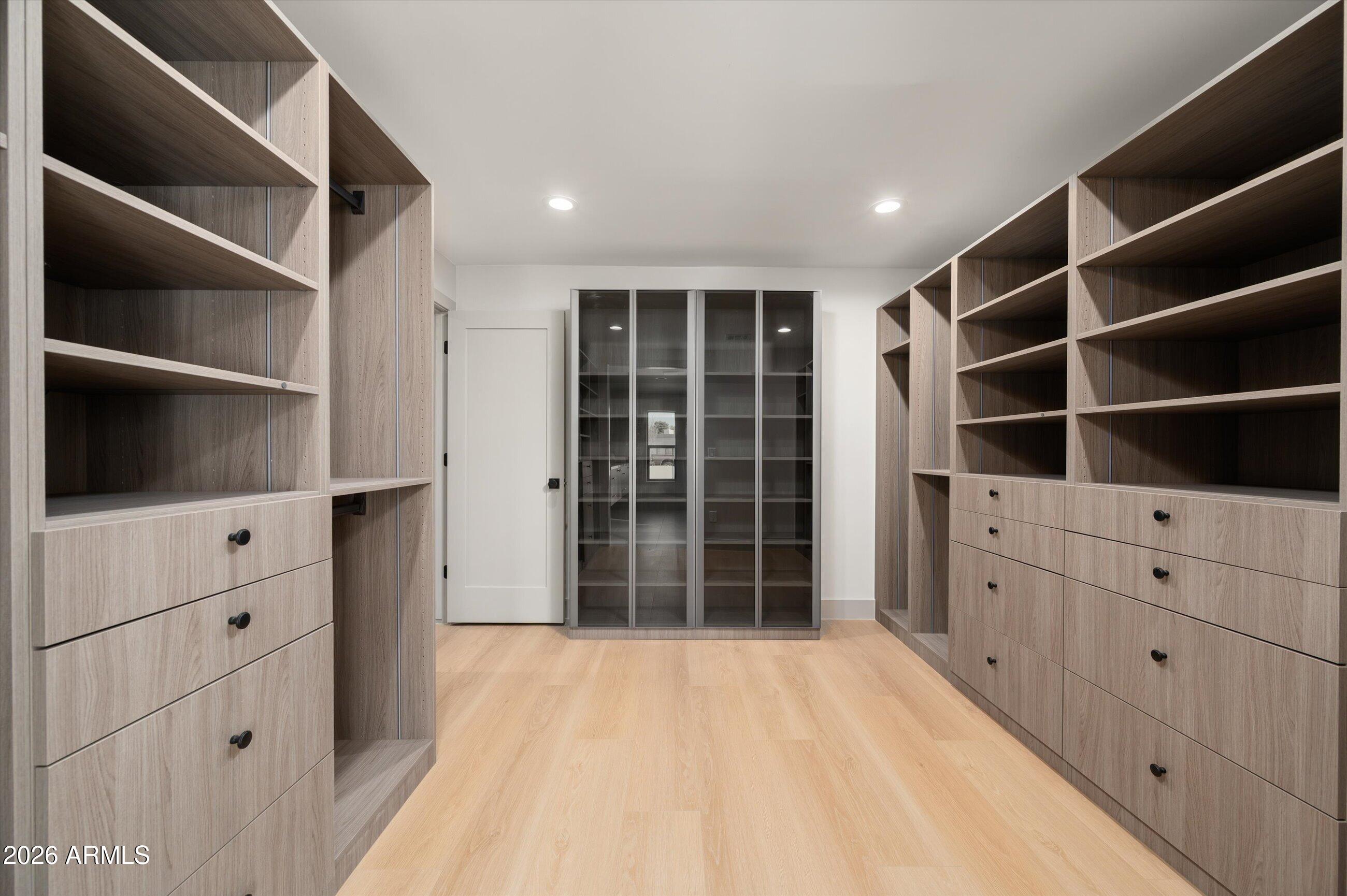 7121 E LARKSPUR Drive