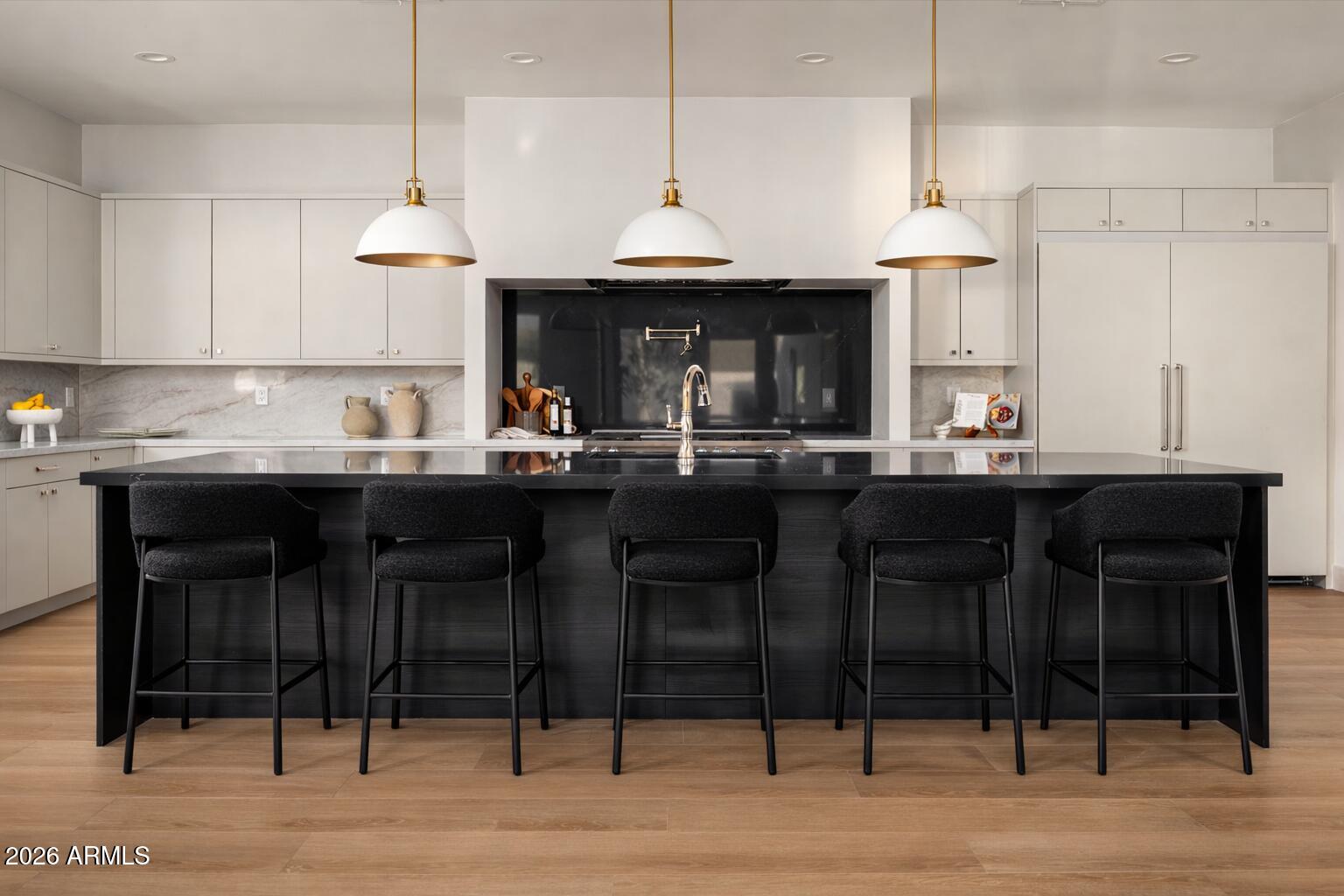 7121 E LARKSPUR Drive