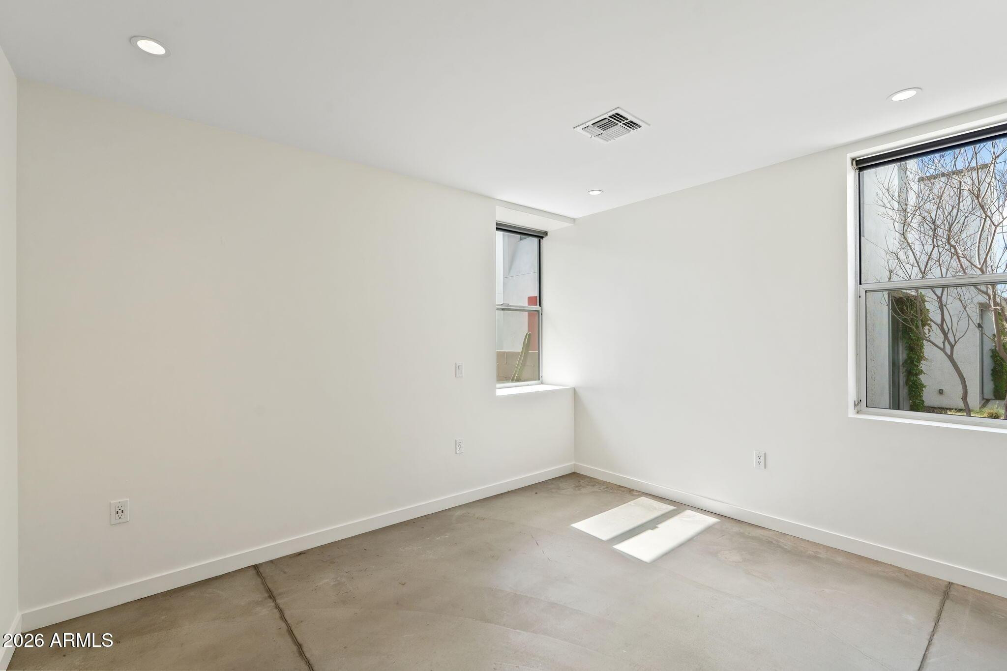 1337 E Polk Street 10