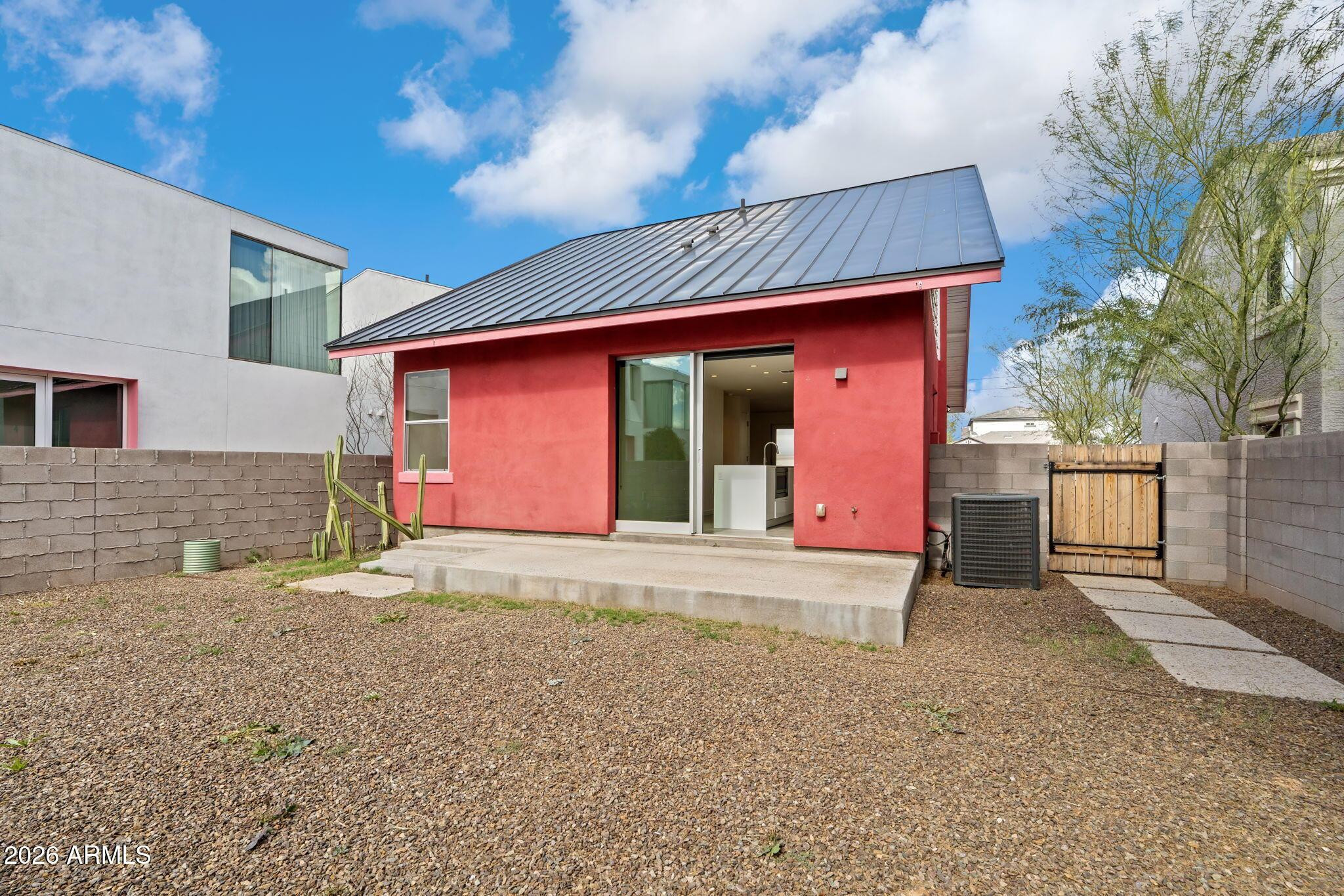 1337 E Polk Street 10